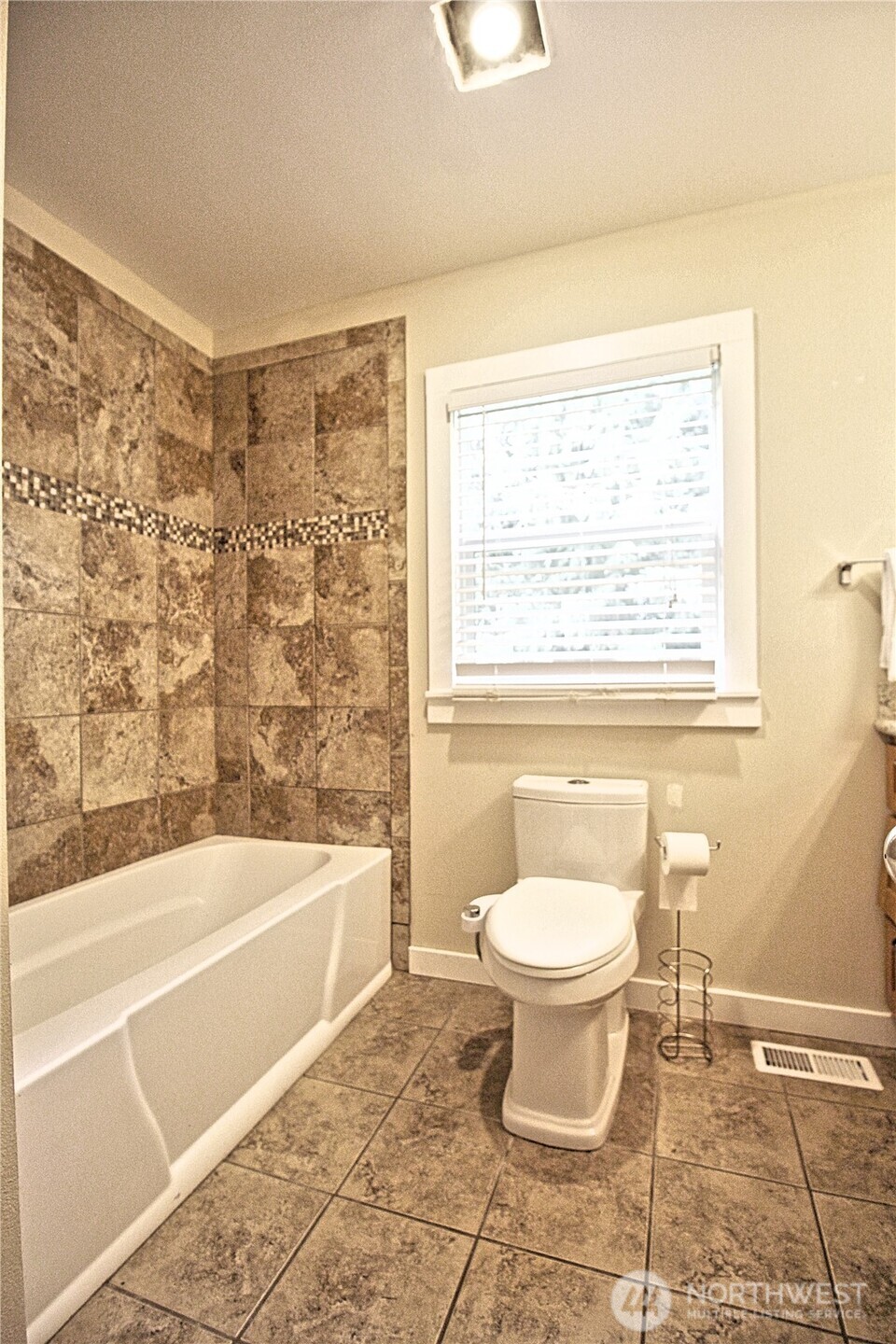 5722 119th Avenue Property Photo 14