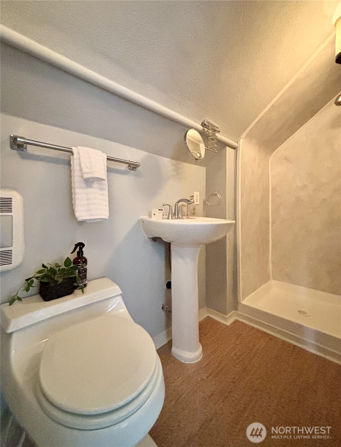 1109 E 31st Street Property Photo 20