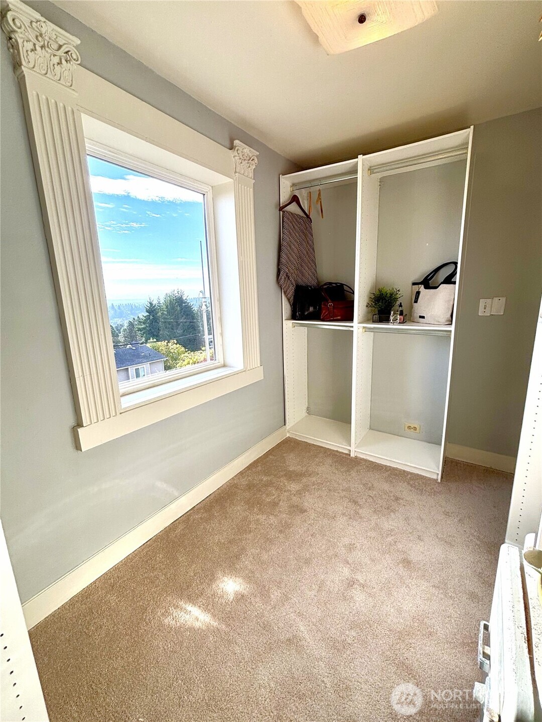 1109 E 31st Street Property Photo 22