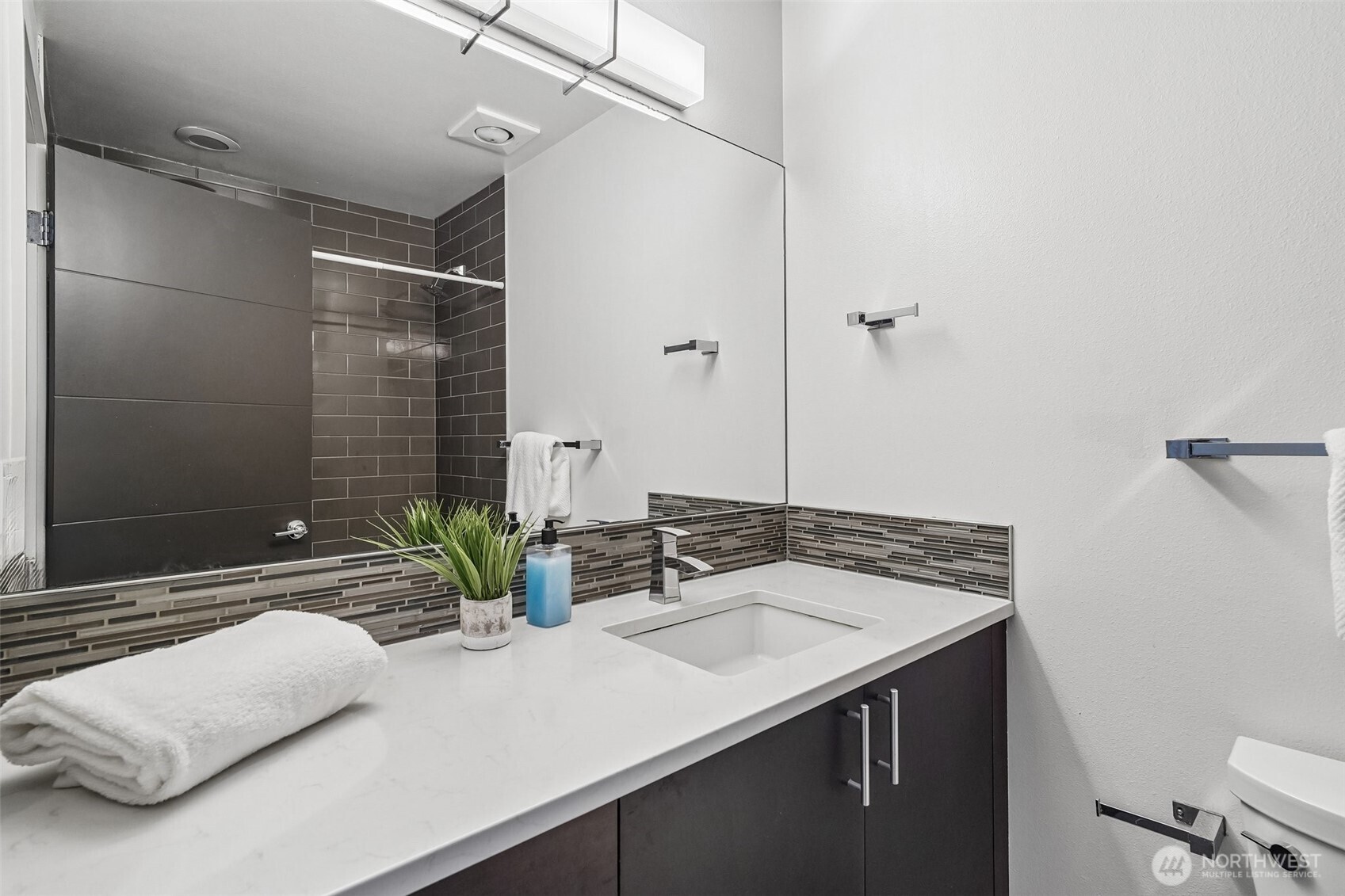 8297 5th Avenue Property Photo 16