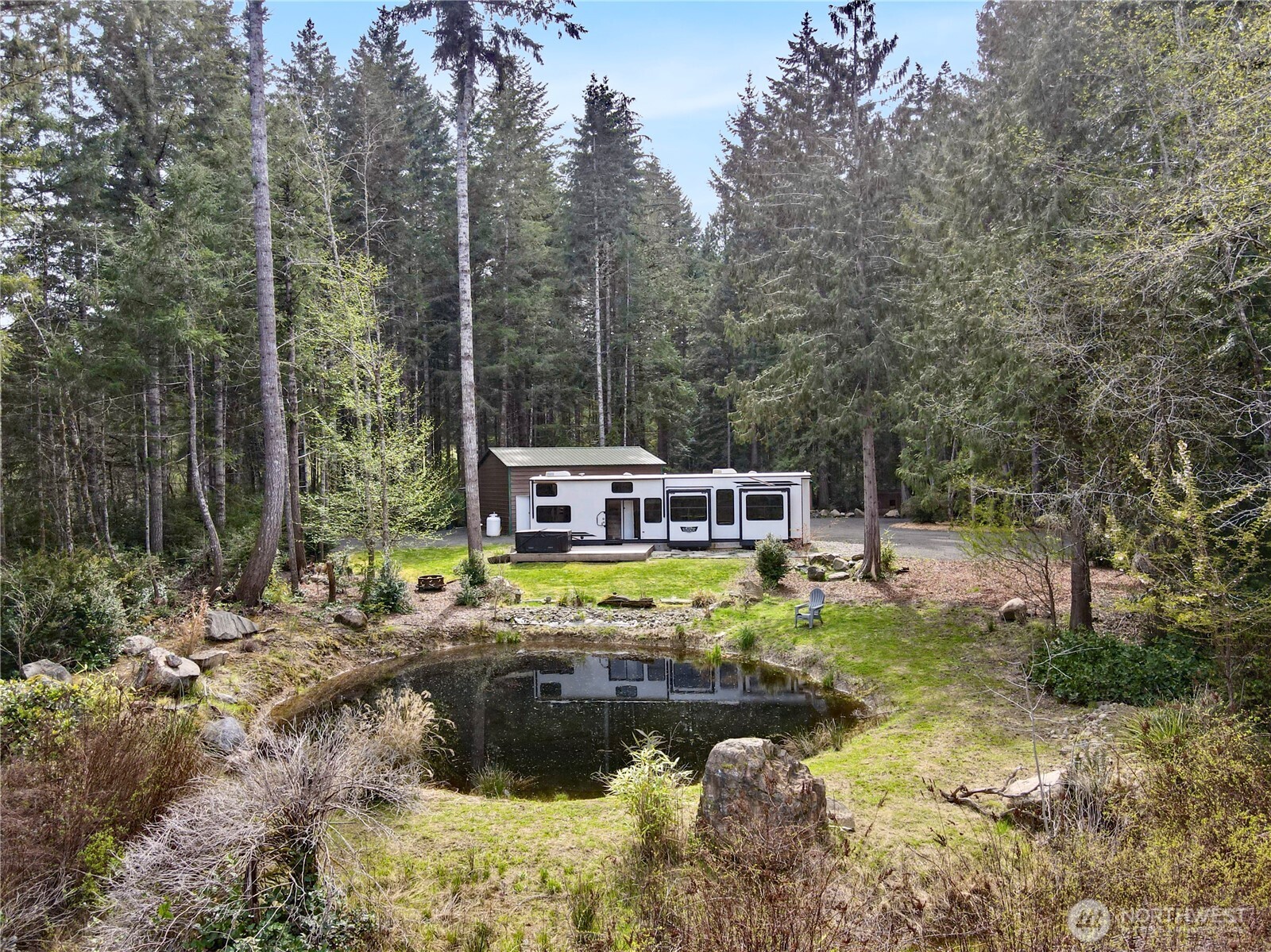 151 E Horine Way Property Photo 1