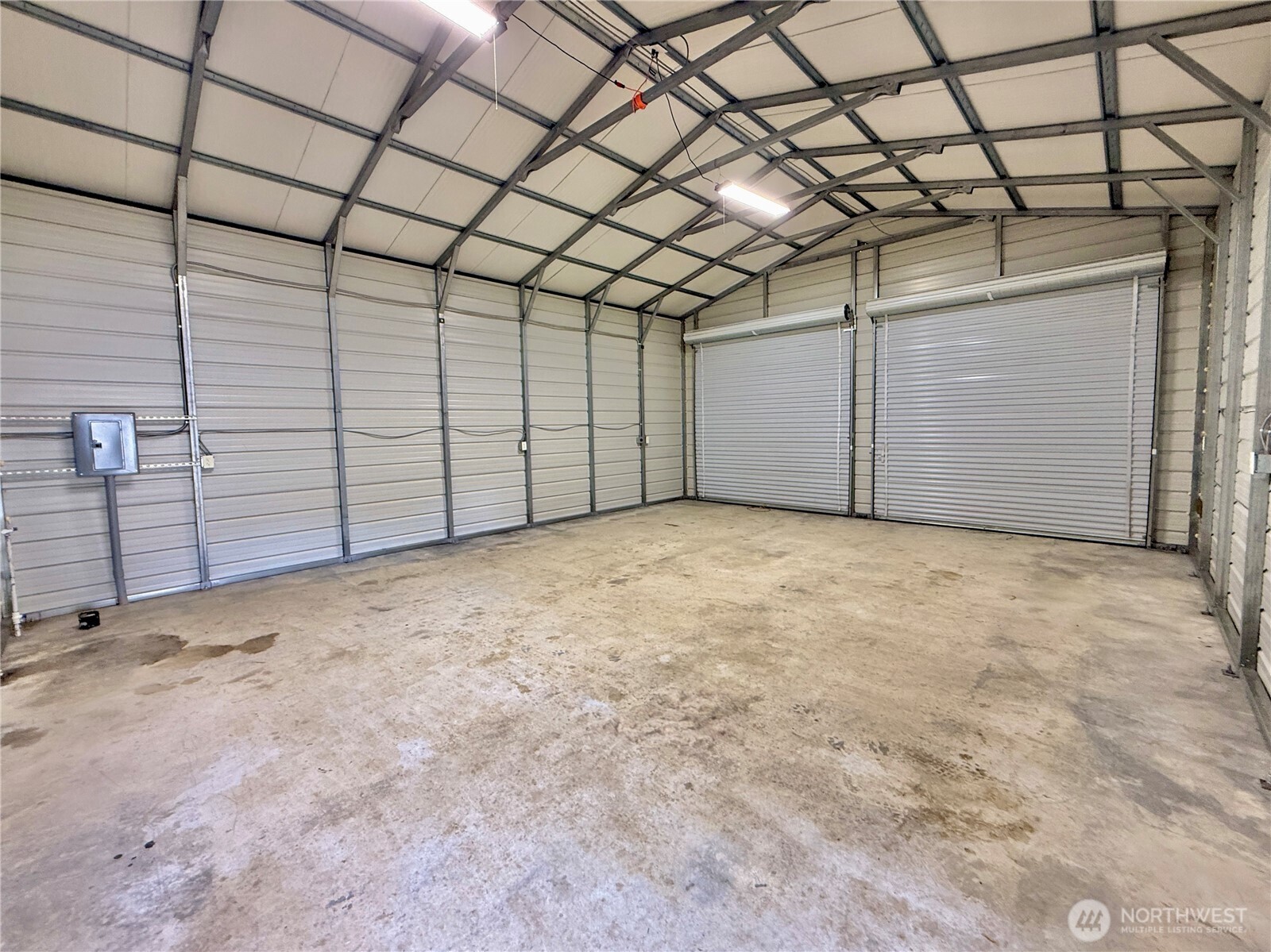 151 E Horine Way Property Photo 3