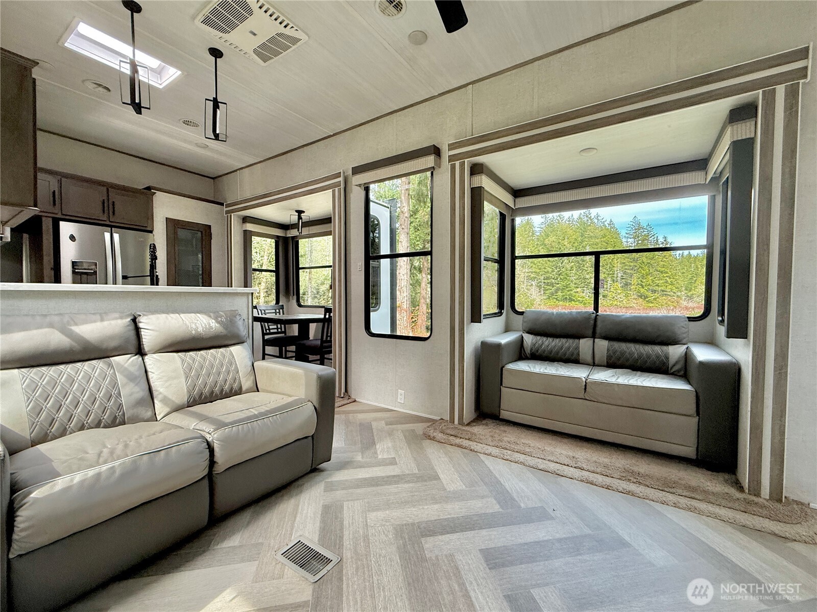 151 E Horine Way Property Photo 15
