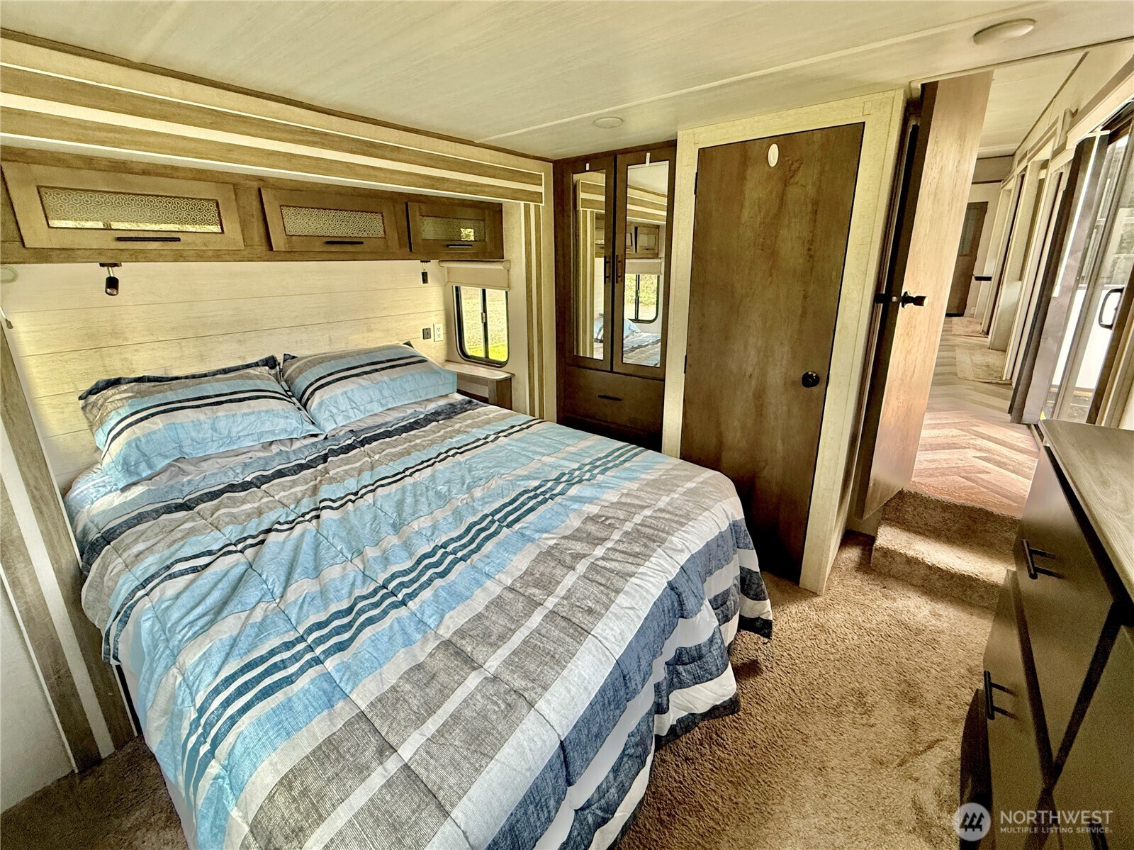 151 E Horine Way Property Photo 18