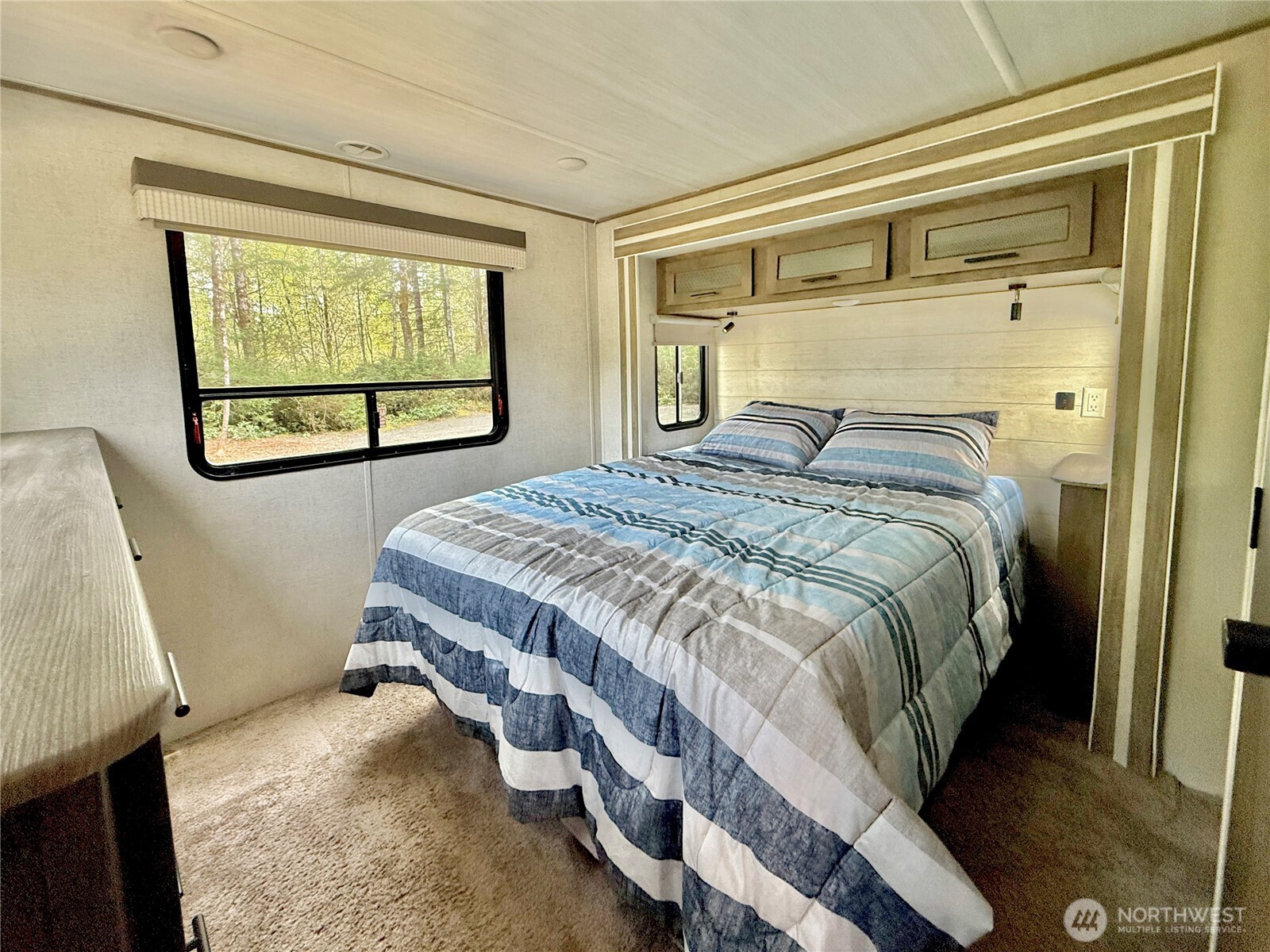 151 E Horine Way Property Photo 19