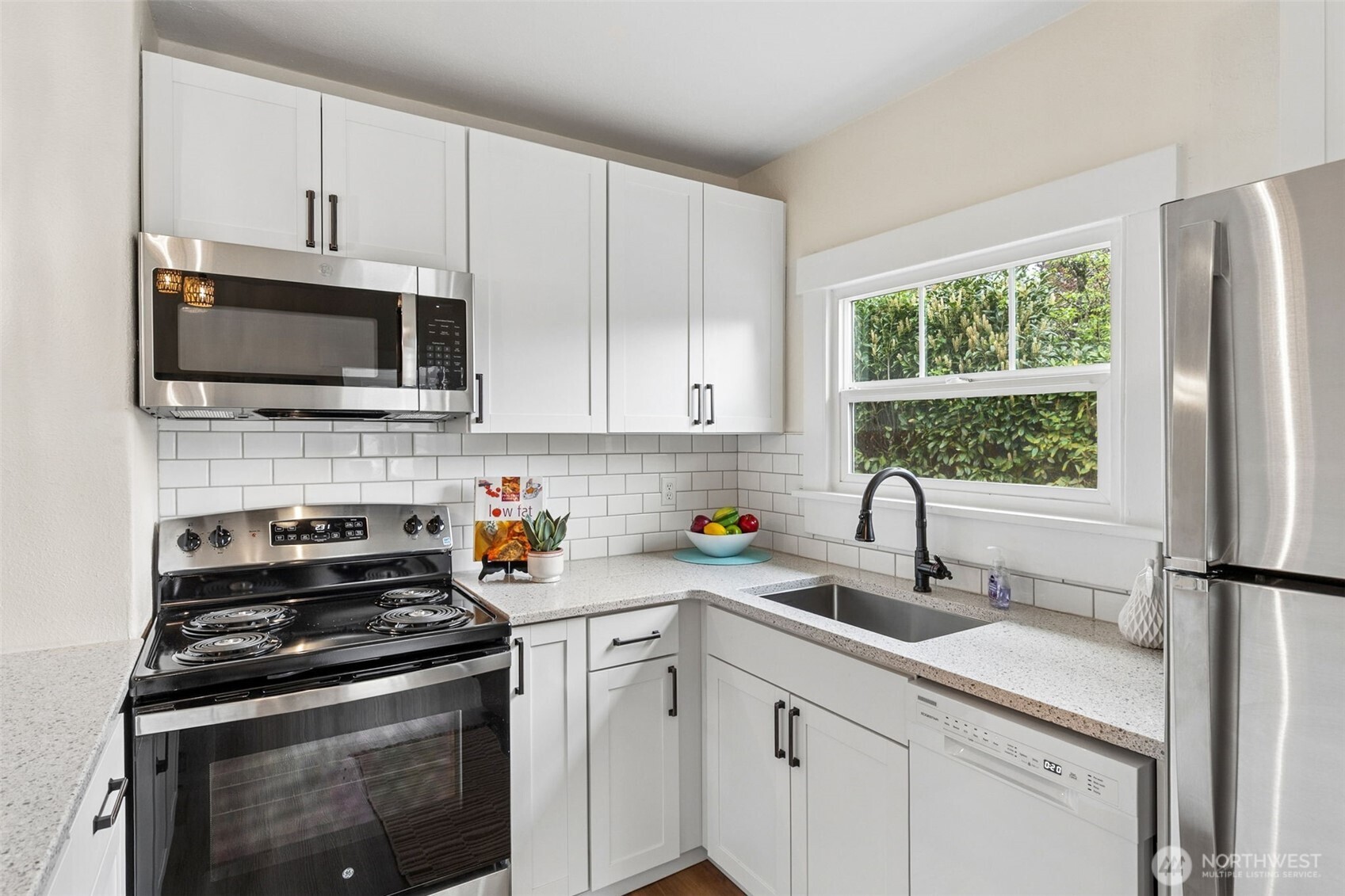 1008 Frederick Street Property Photo 6