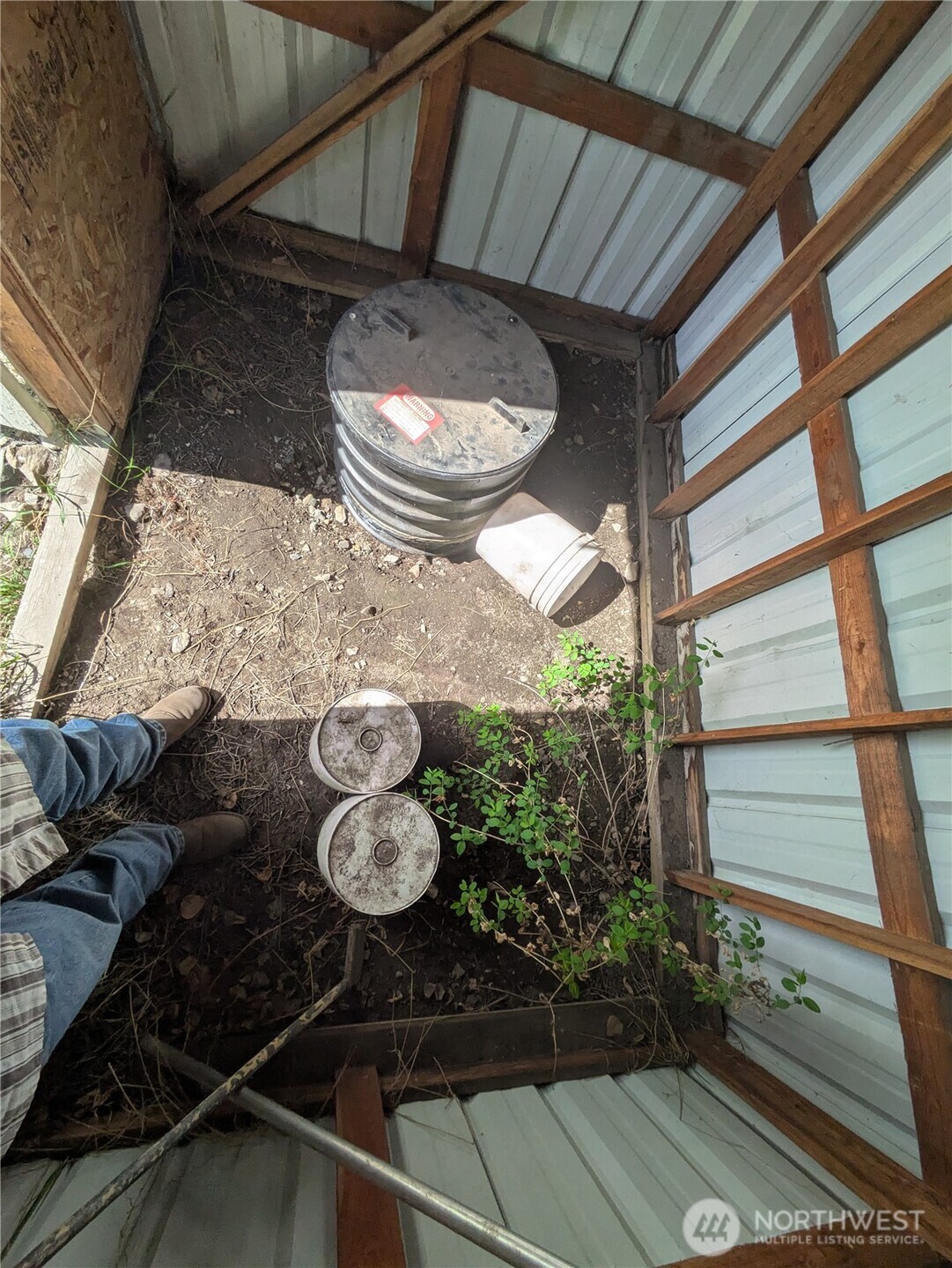 84 1/2 Pratt Road Property Photo 27