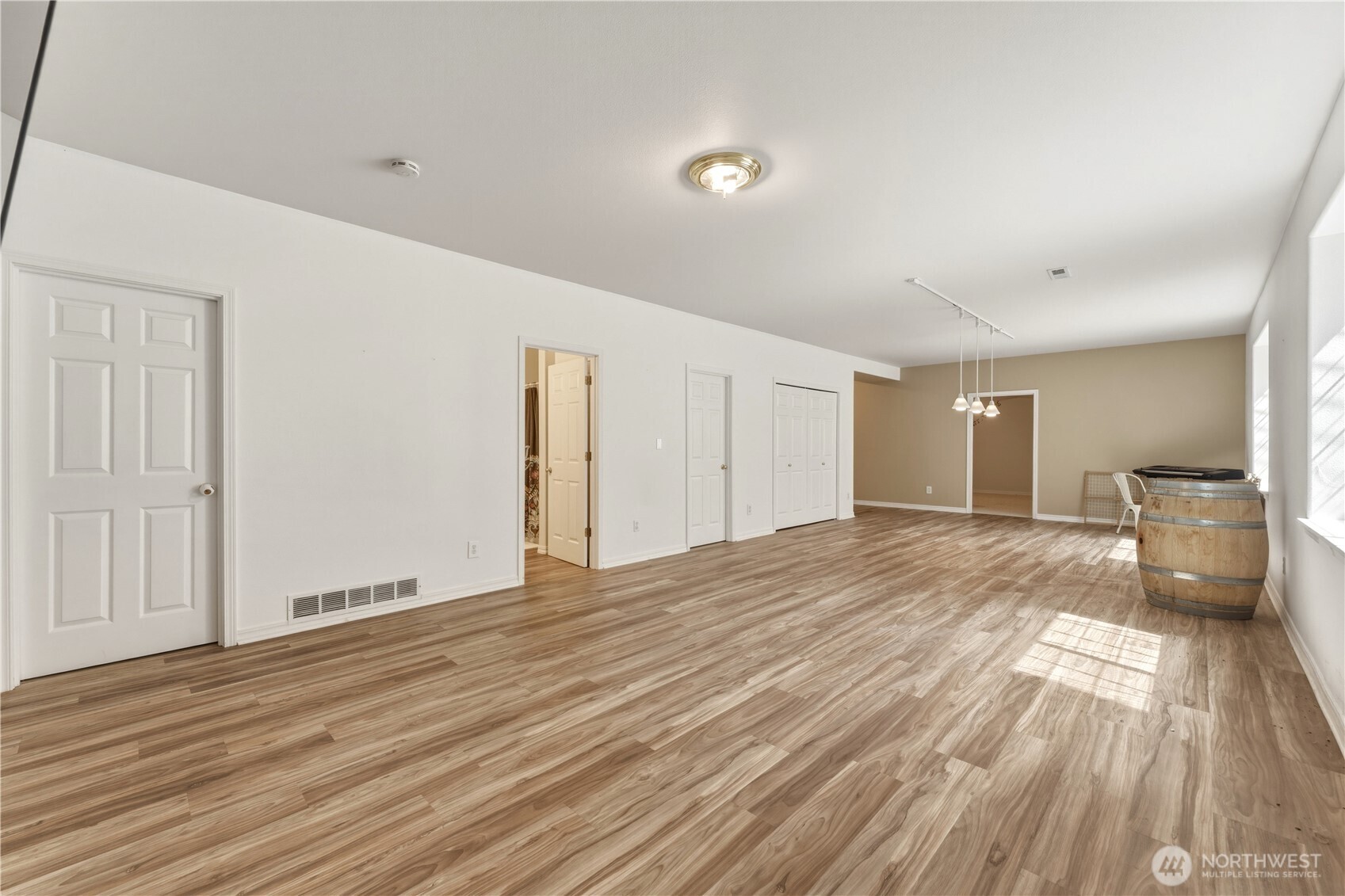 2040 Wallace Street Property Photo 26