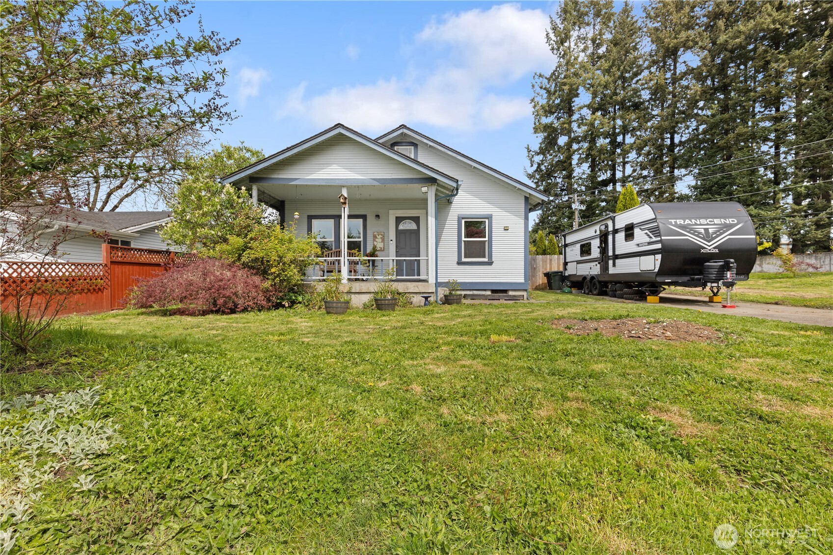 210 Rosewood Street Property Photo 1