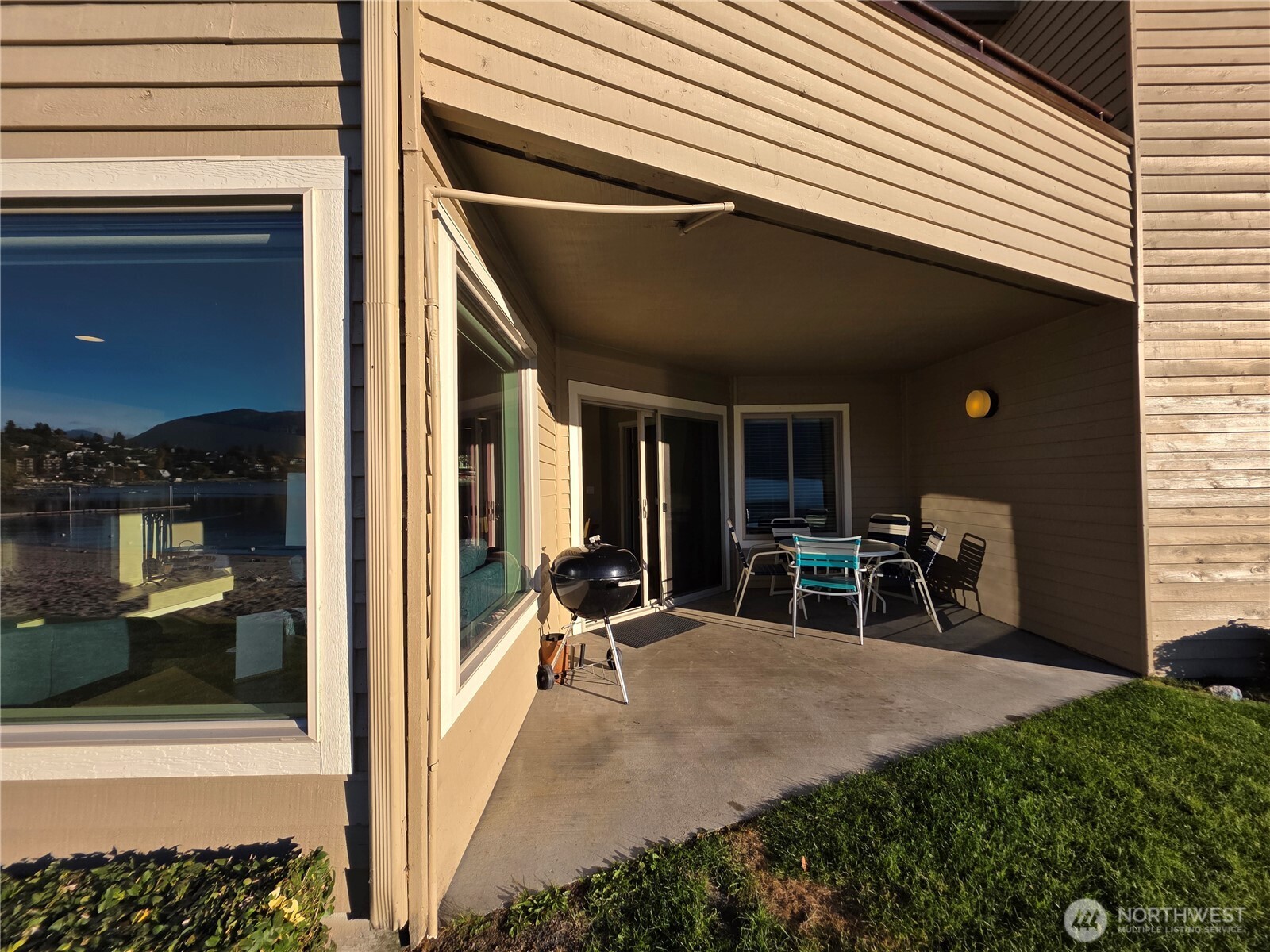 1 Lakeside 714-i Property Photo 16