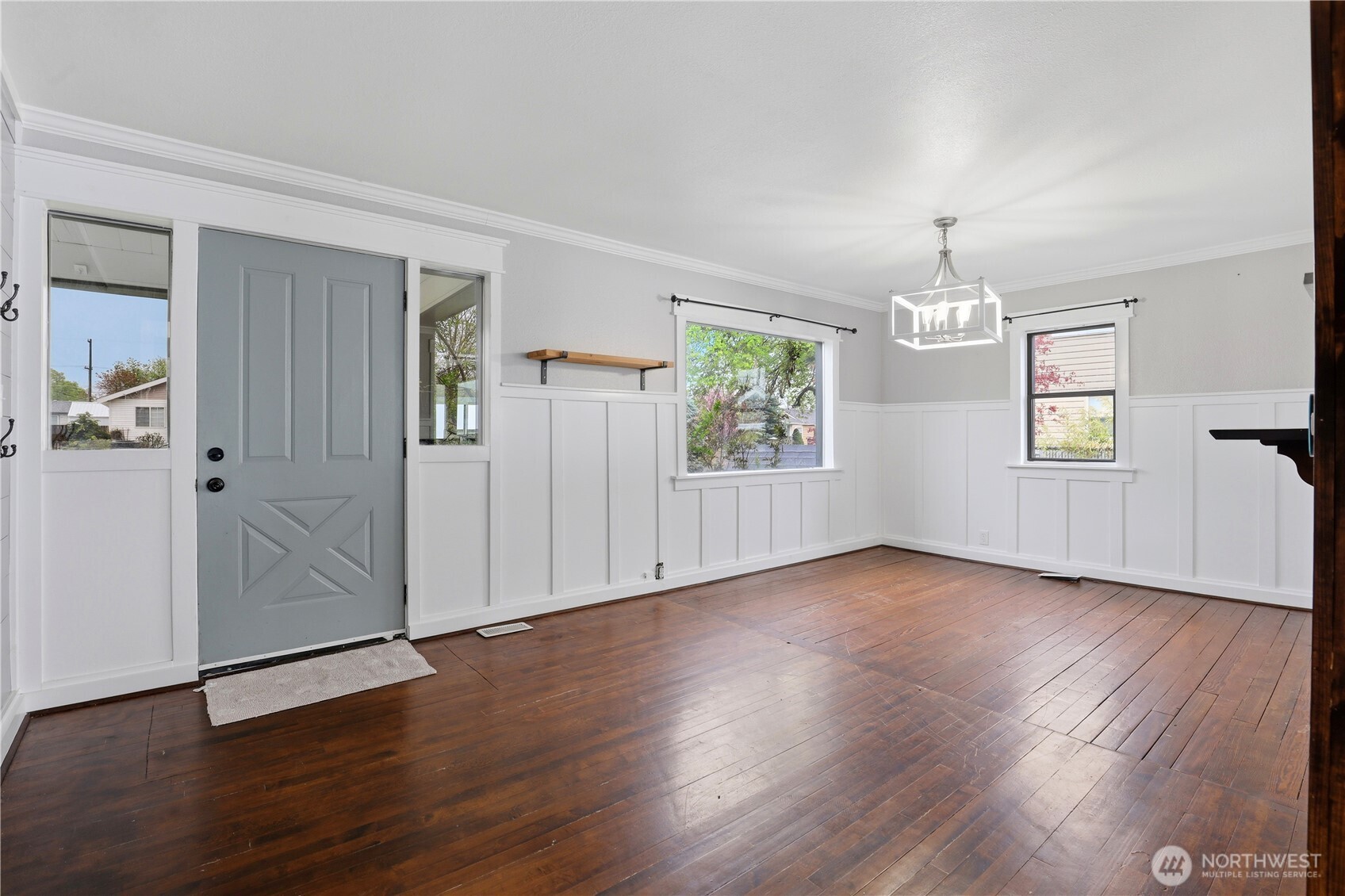 4807 N Howard Street Property Photo 3