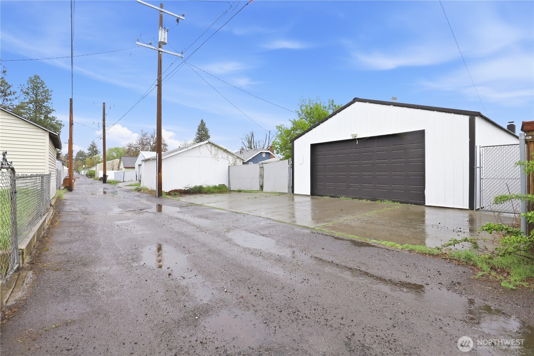 4807 N Howard Street Property Photo 31