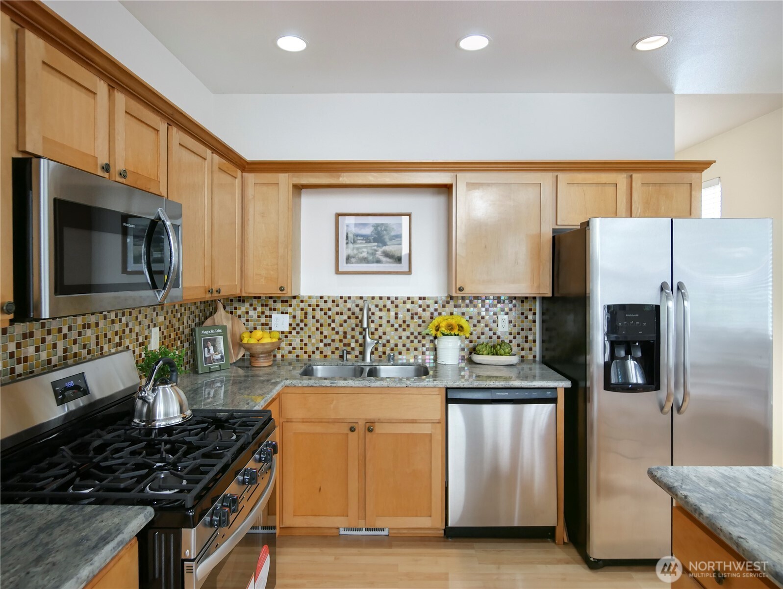 1818 Beacon Court Property Photo 12