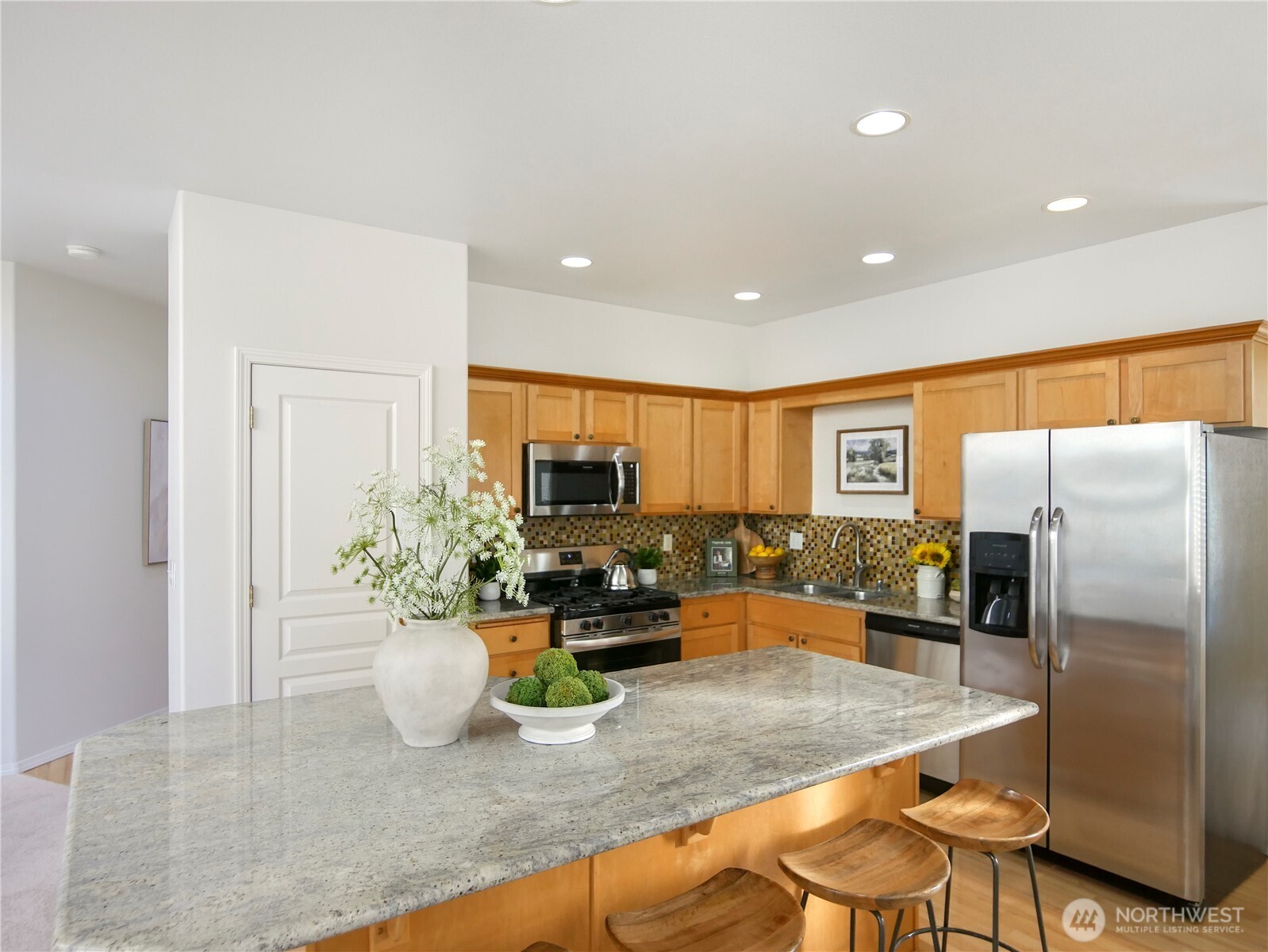 1818 Beacon Court Property Photo 13