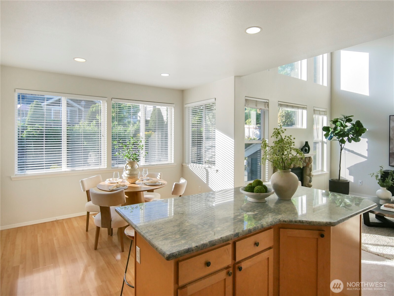 1818 Beacon Court Property Photo 14