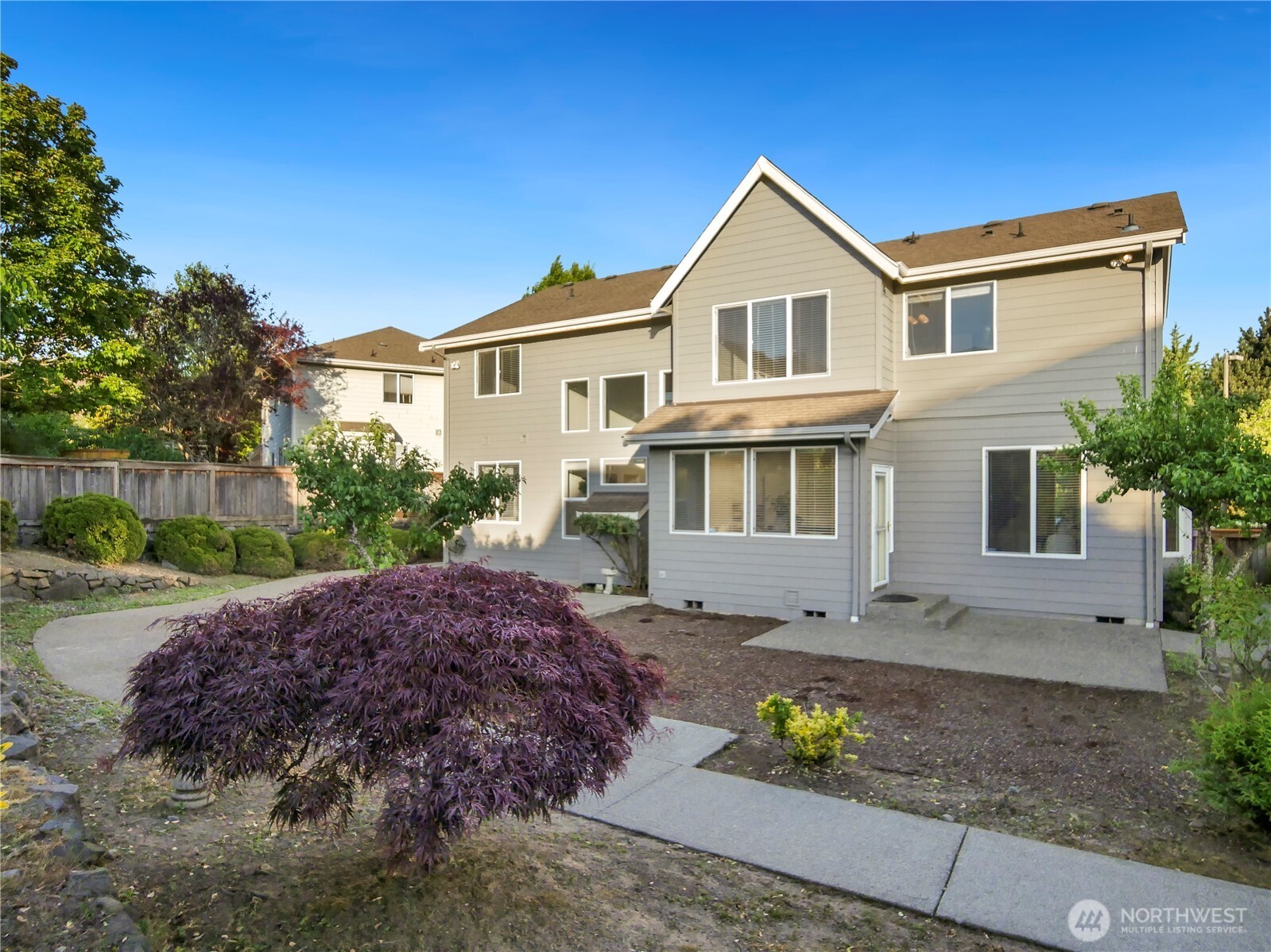 1818 Beacon Court Property Photo 31