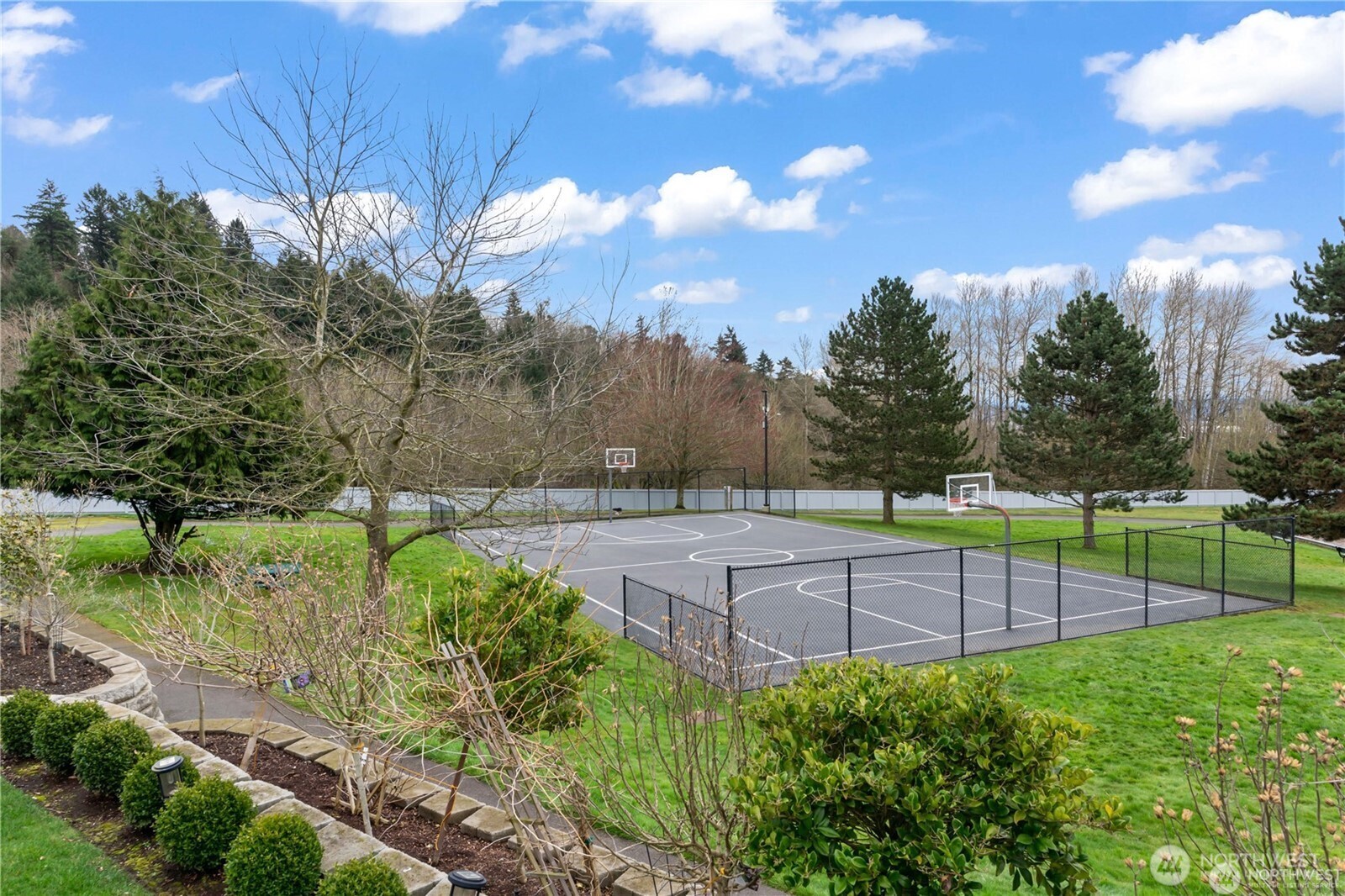 1818 Beacon Court Property Photo 38
