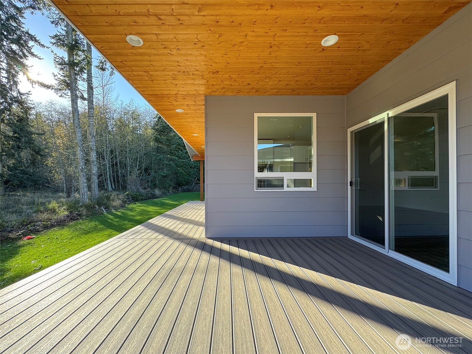 1413 Discovery Loop Property Photo 18