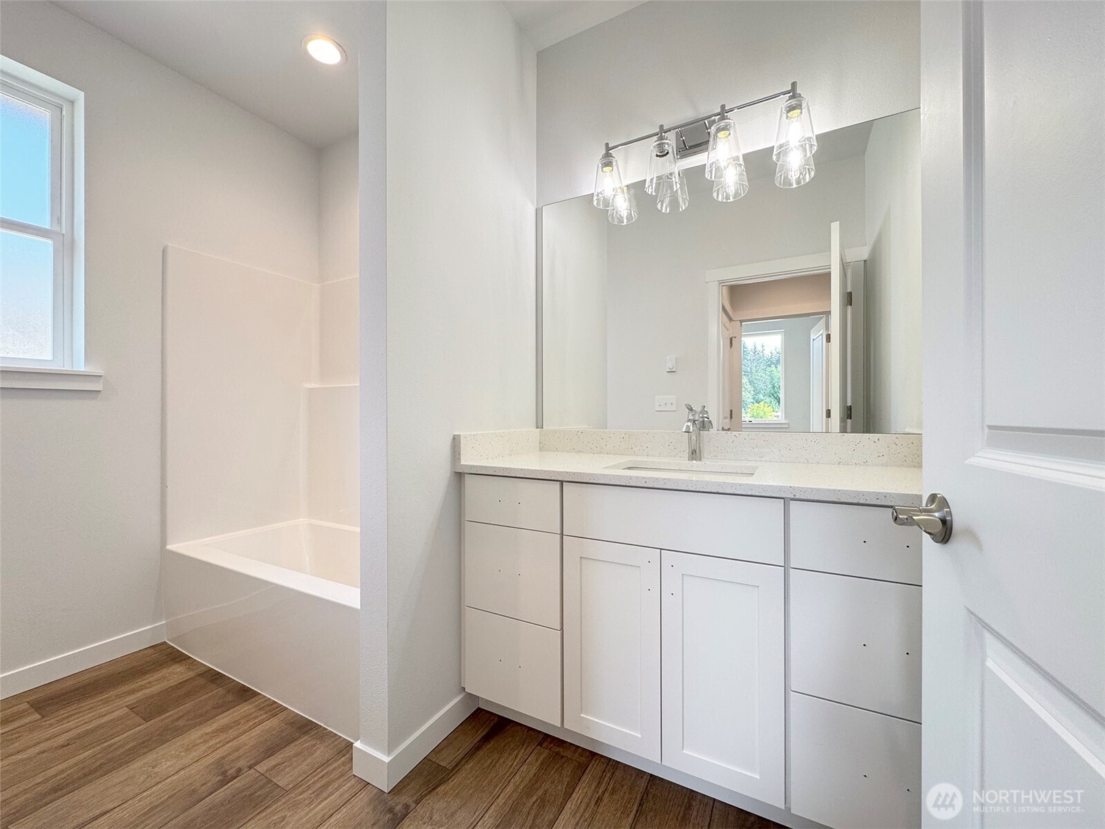 1413 Discovery Loop Property Photo 30