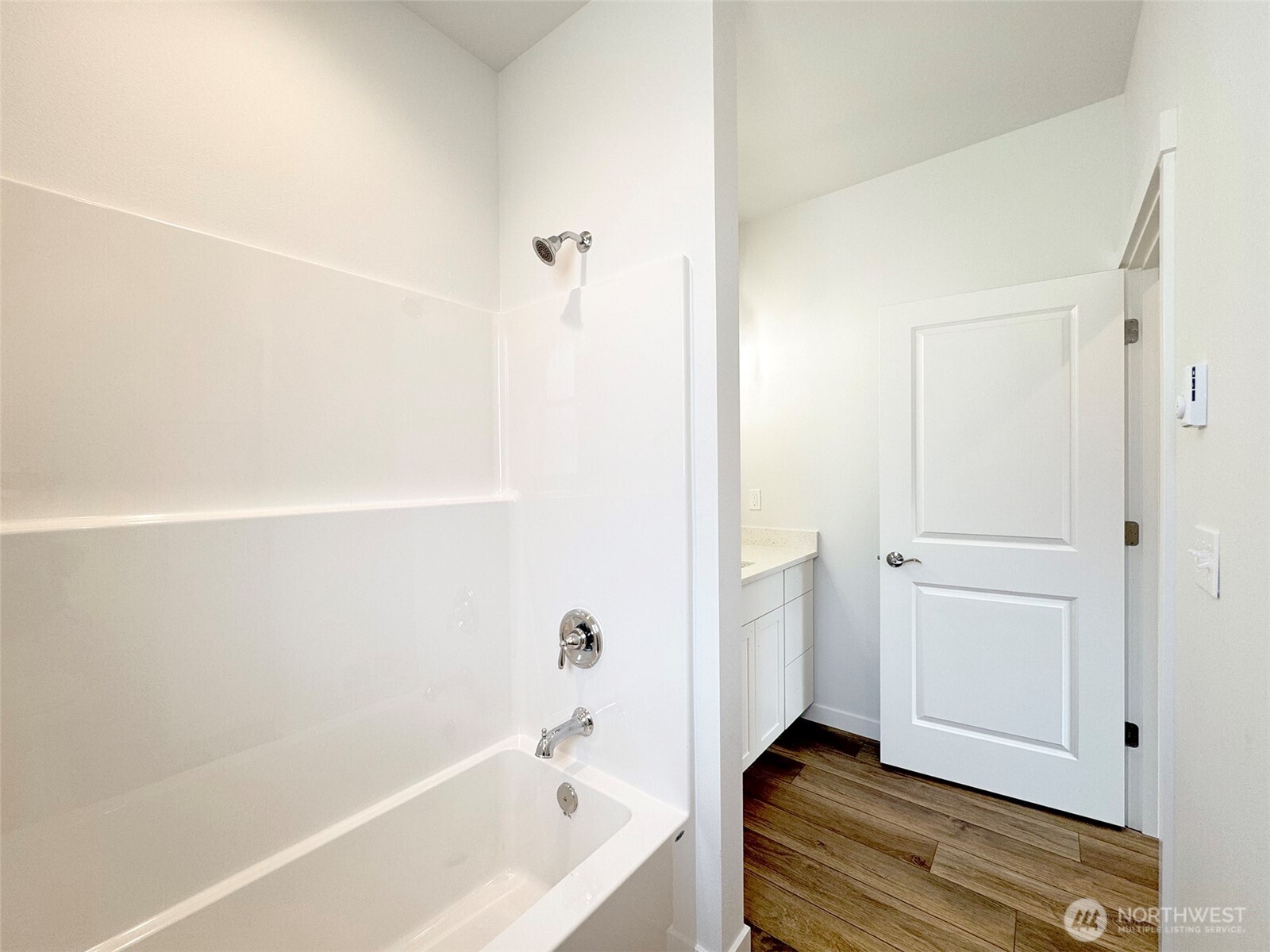 1413 Discovery Loop Property Photo 31