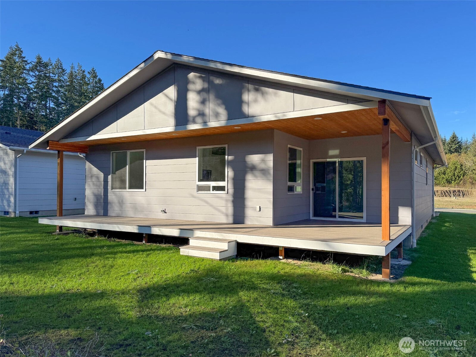 1413 Discovery Loop Property Photo 38