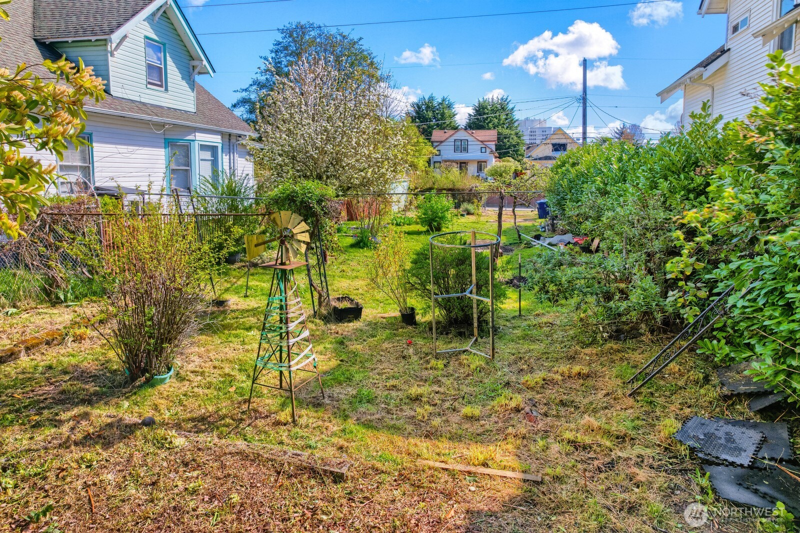 1715 S Sheridan Avenue Property Photo 11