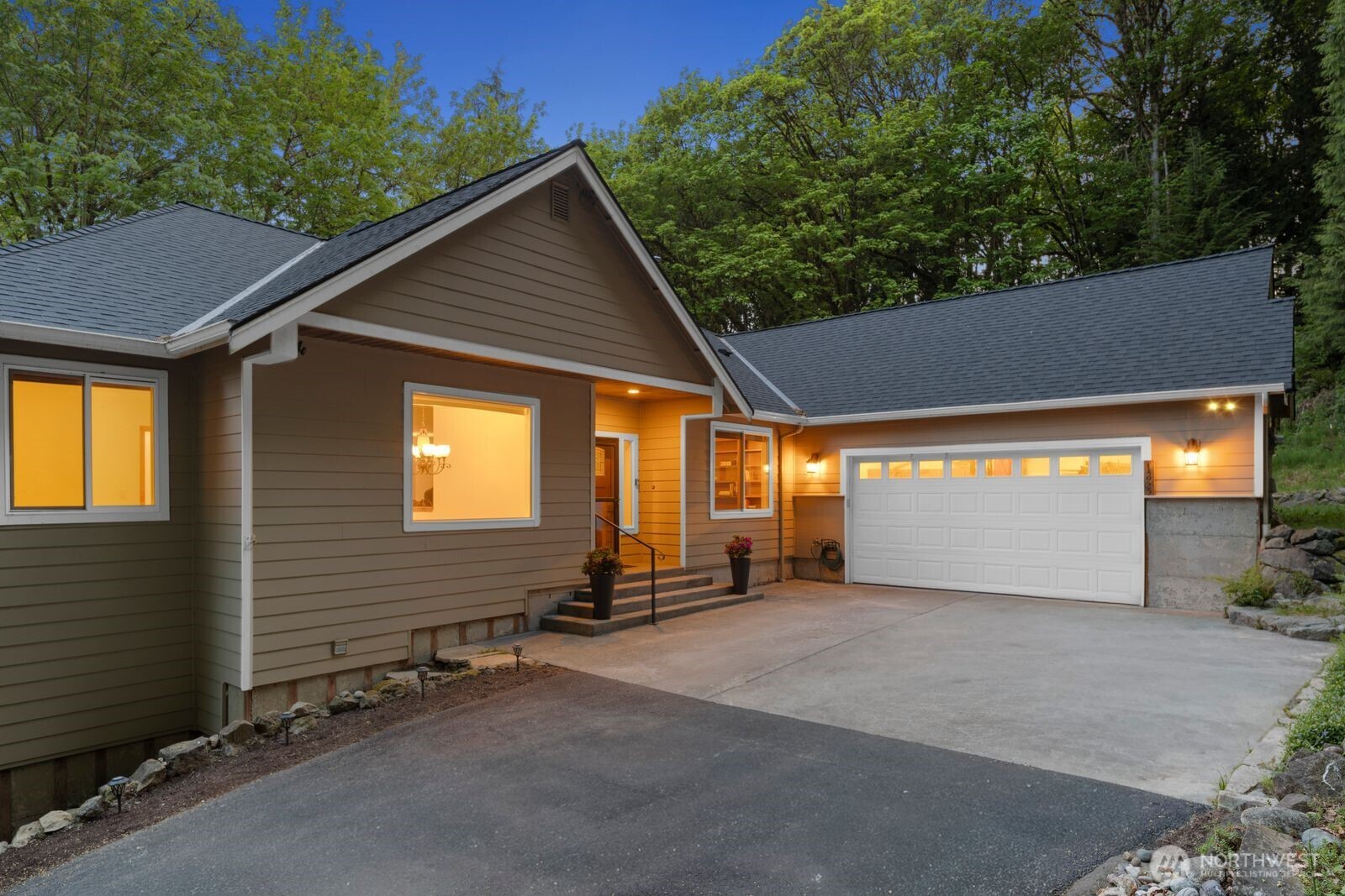 14925 180th Place Property Photo 3
