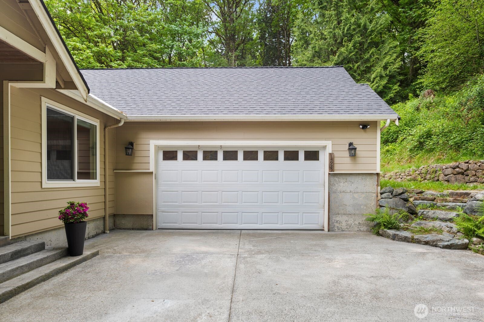 14925 180th Place Property Photo 4