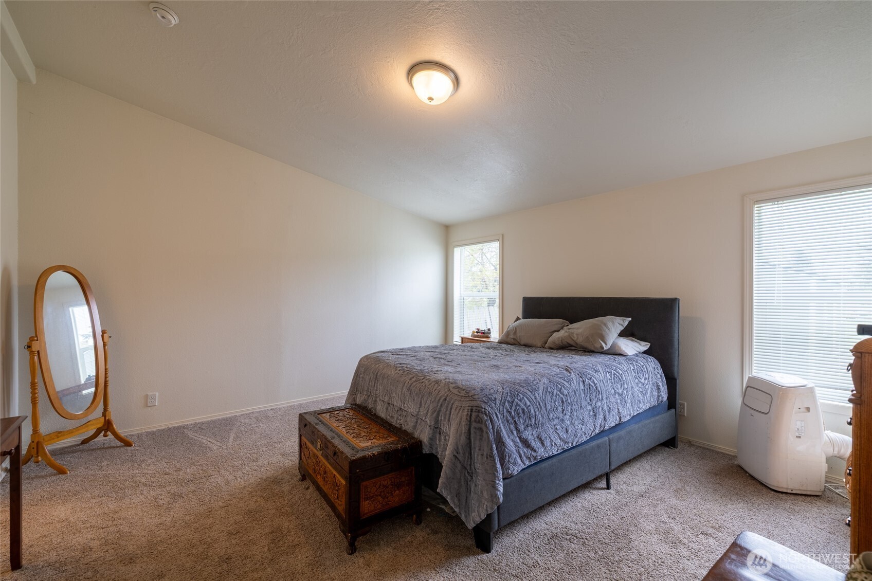 122 Doty Street Property Photo 9