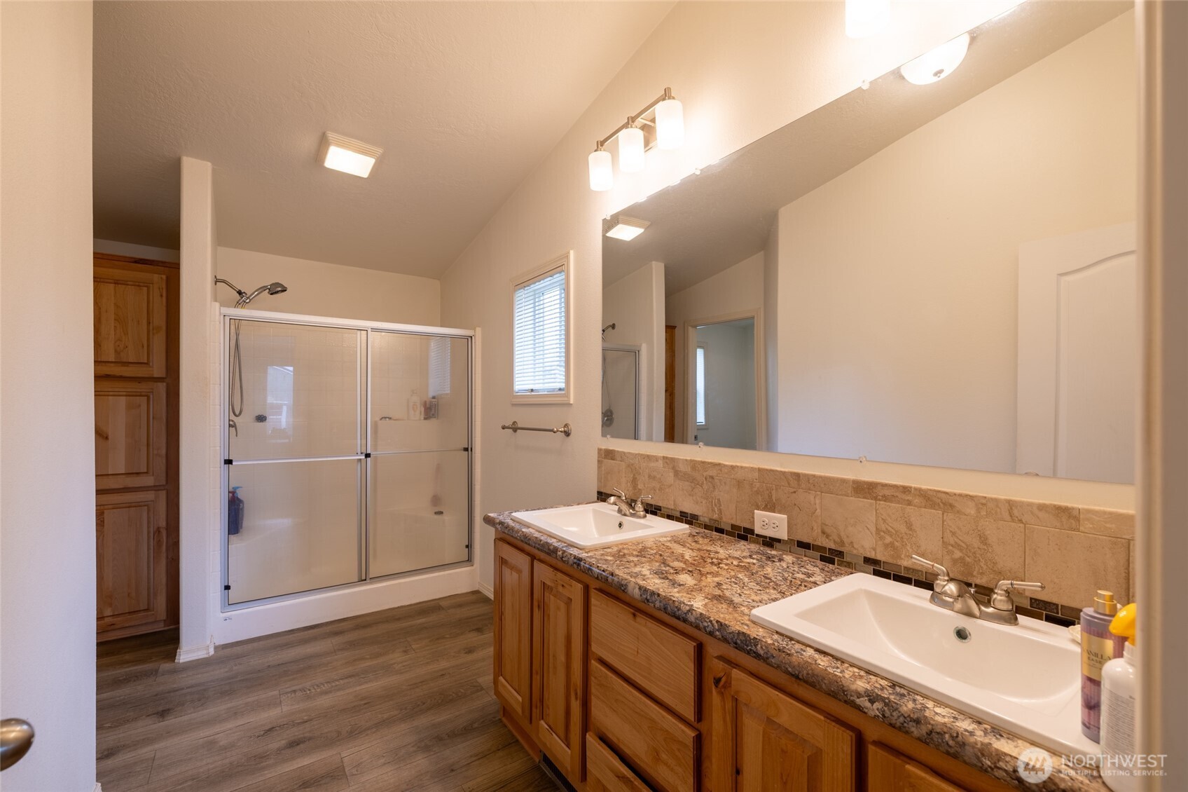 122 Doty Street Property Photo 11