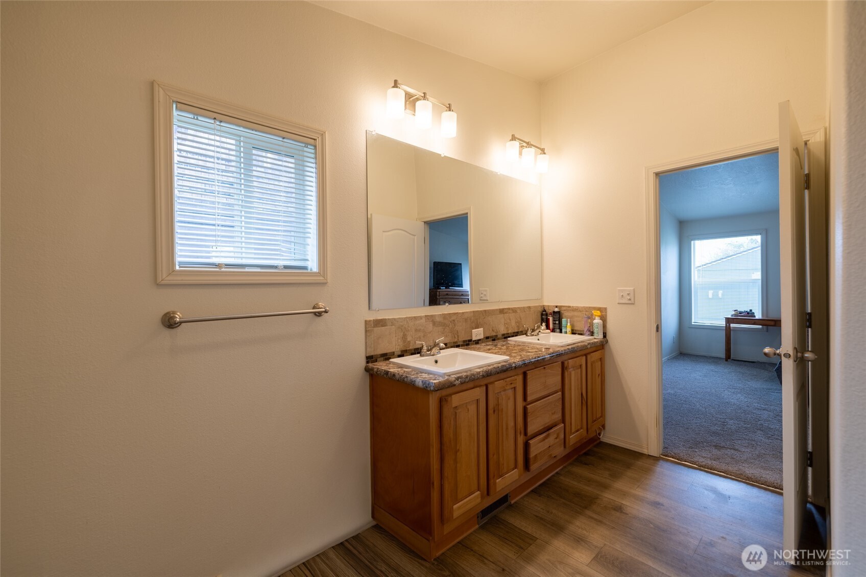 122 Doty Street Property Photo 13