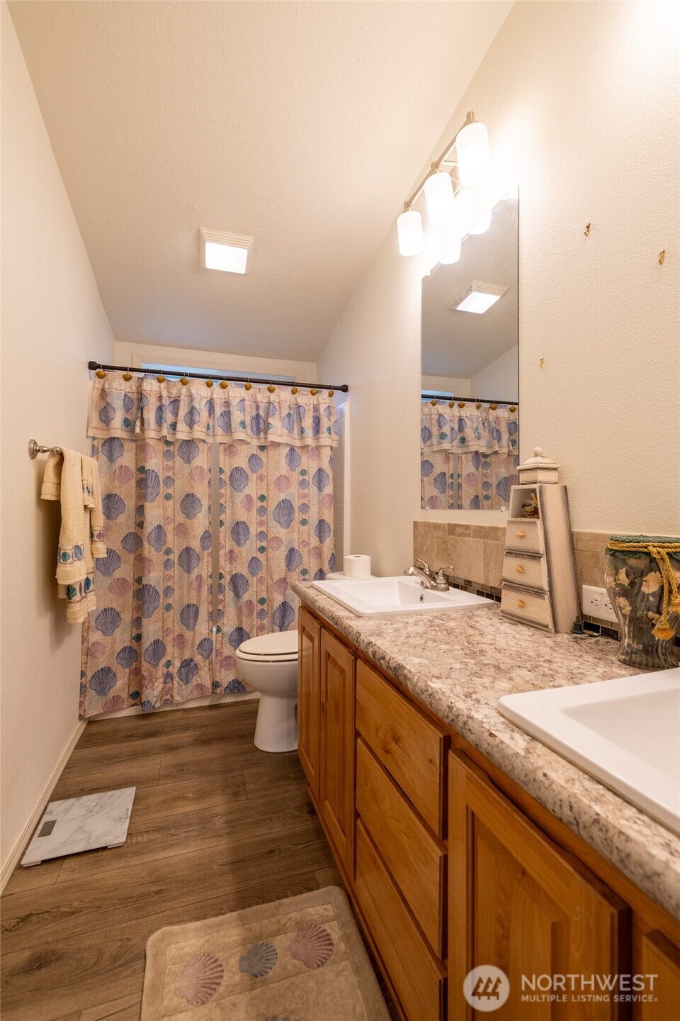 122 Doty Street Property Photo 19