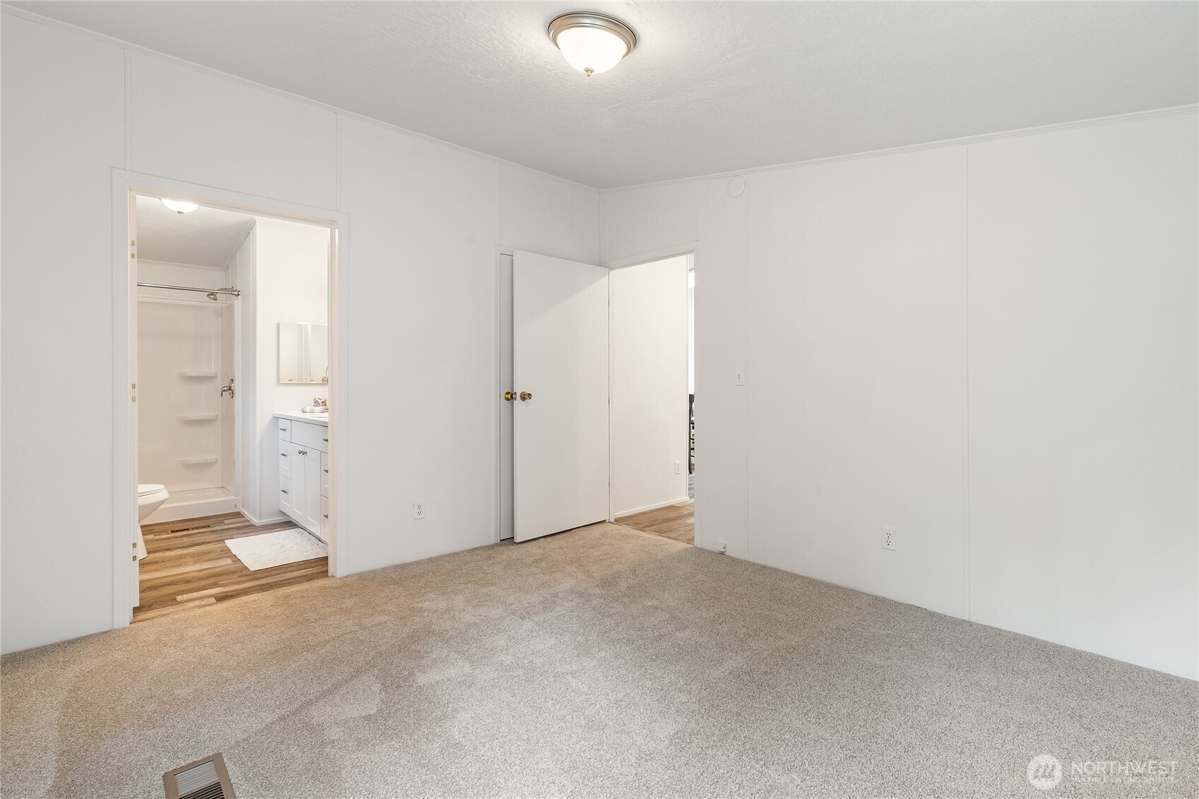 2350 Douglas Road 39 Property Photo 19