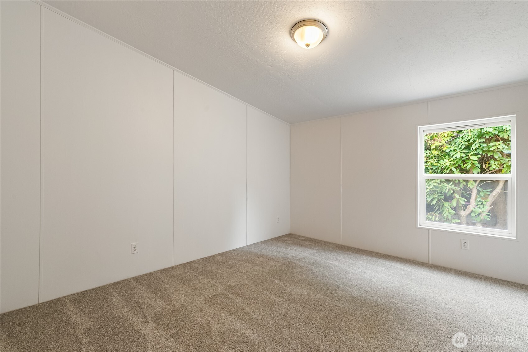 2350 Douglas Road 39 Property Photo 26