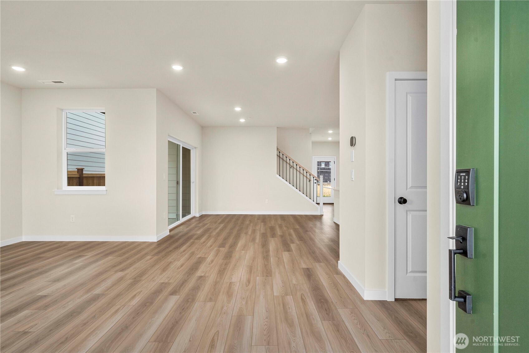 2118 Plumridge Court Property Photo 16