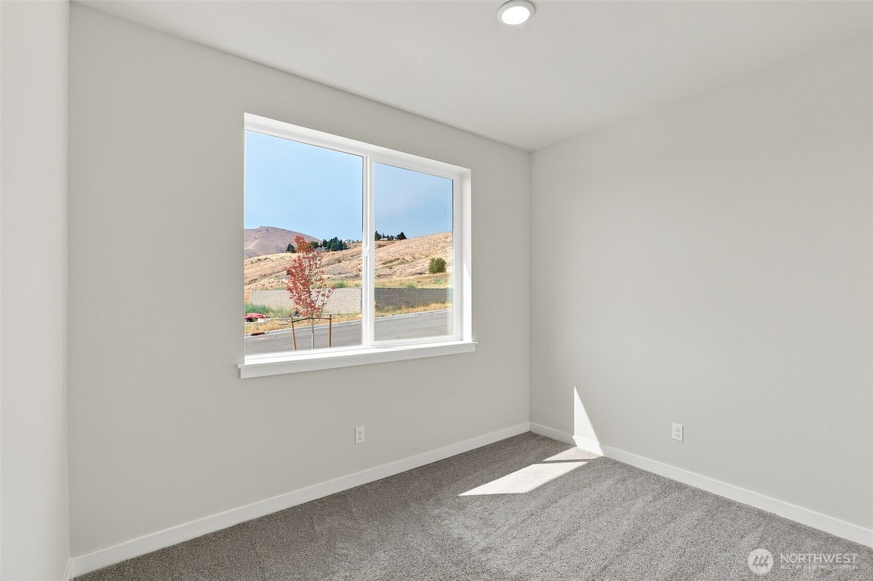2118 Plumridge Court Property Photo 21