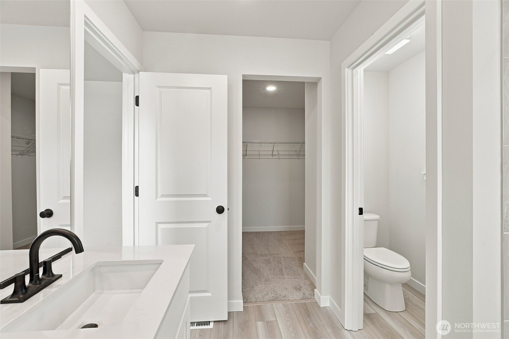 2118 Plumridge Court Property Photo 27