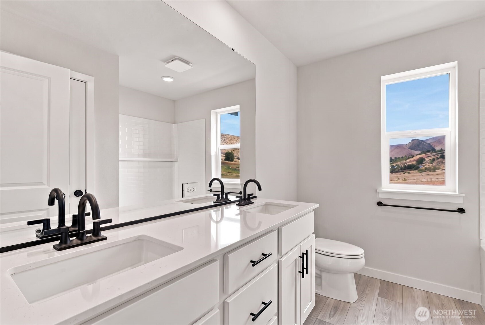 2118 Plumridge Court Property Photo 32