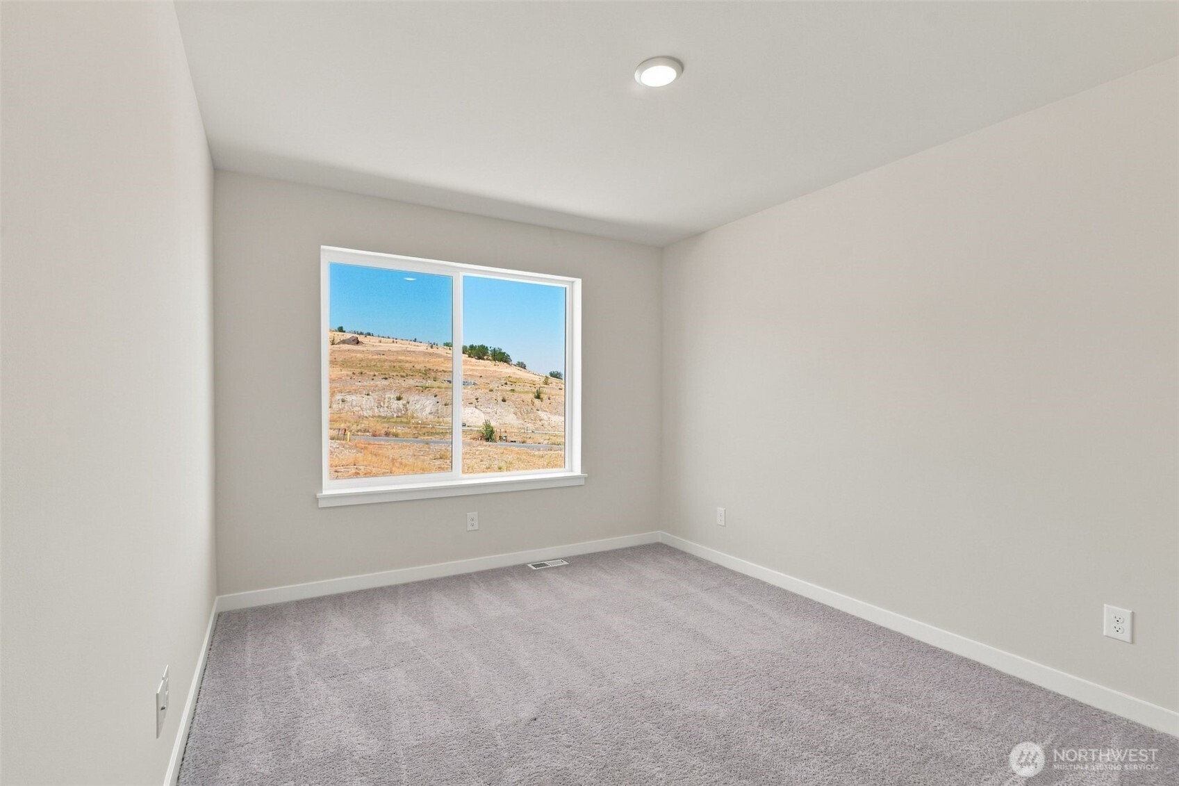 2125 Maple Street Property Photo 27