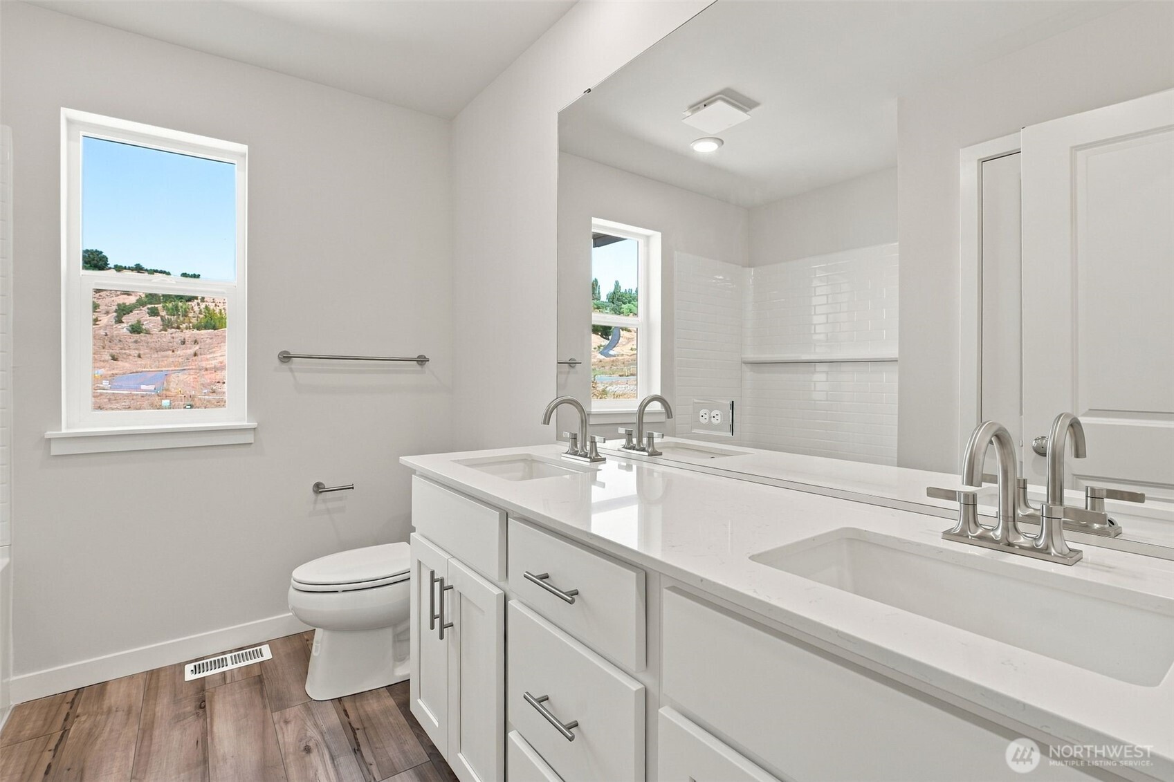 2125 Maple Street Property Photo 28