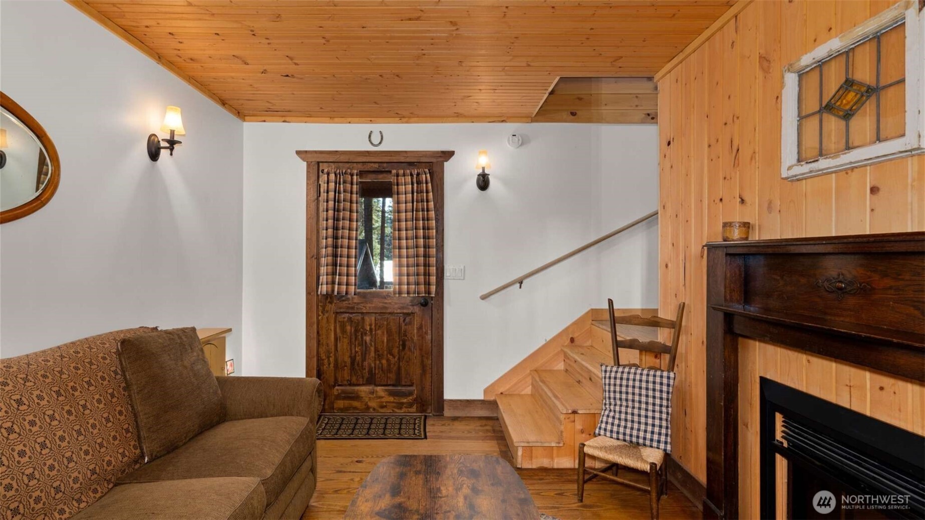 21404 Stirrup Road Property Photo 9