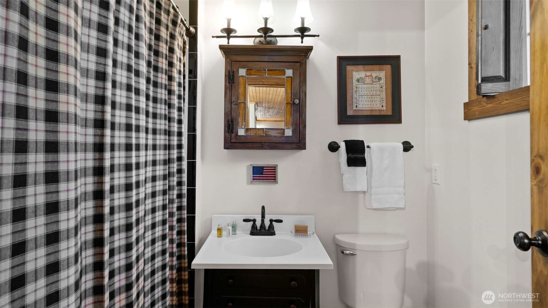 21404 Stirrup Road Property Photo 10