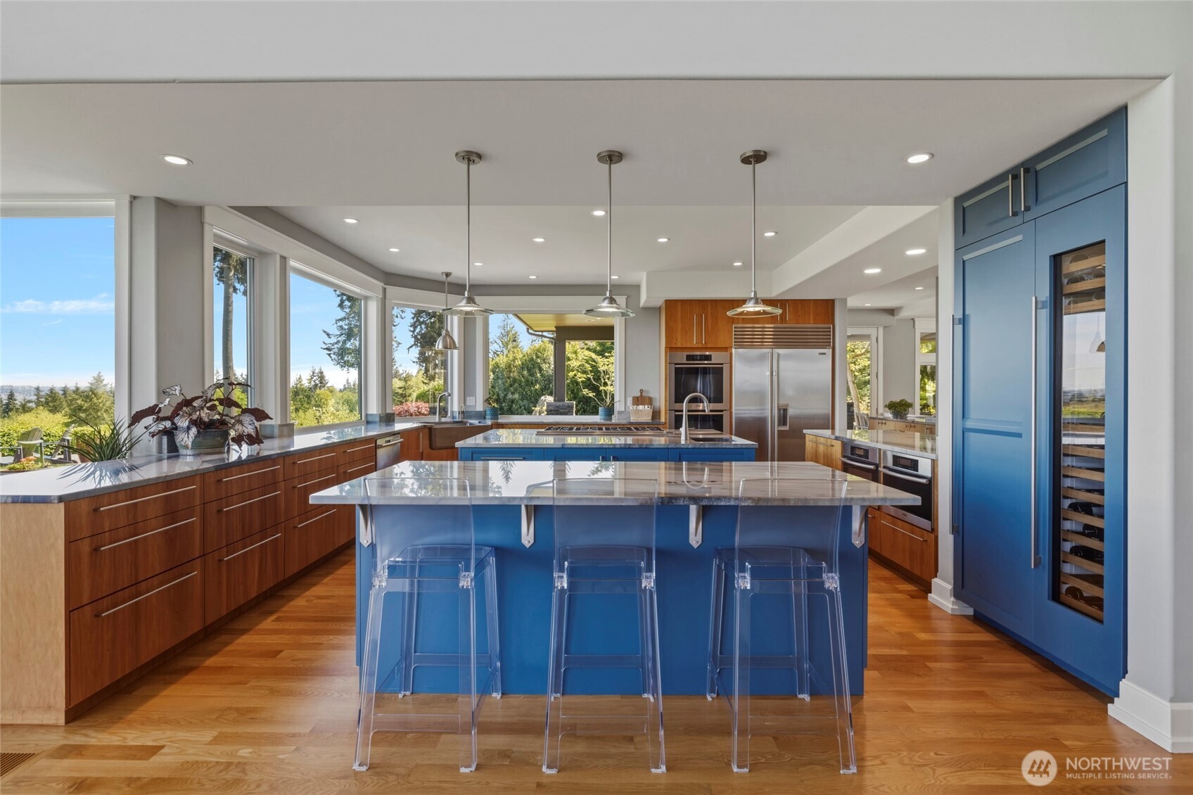 7265 Linda Lane Property Photo 6