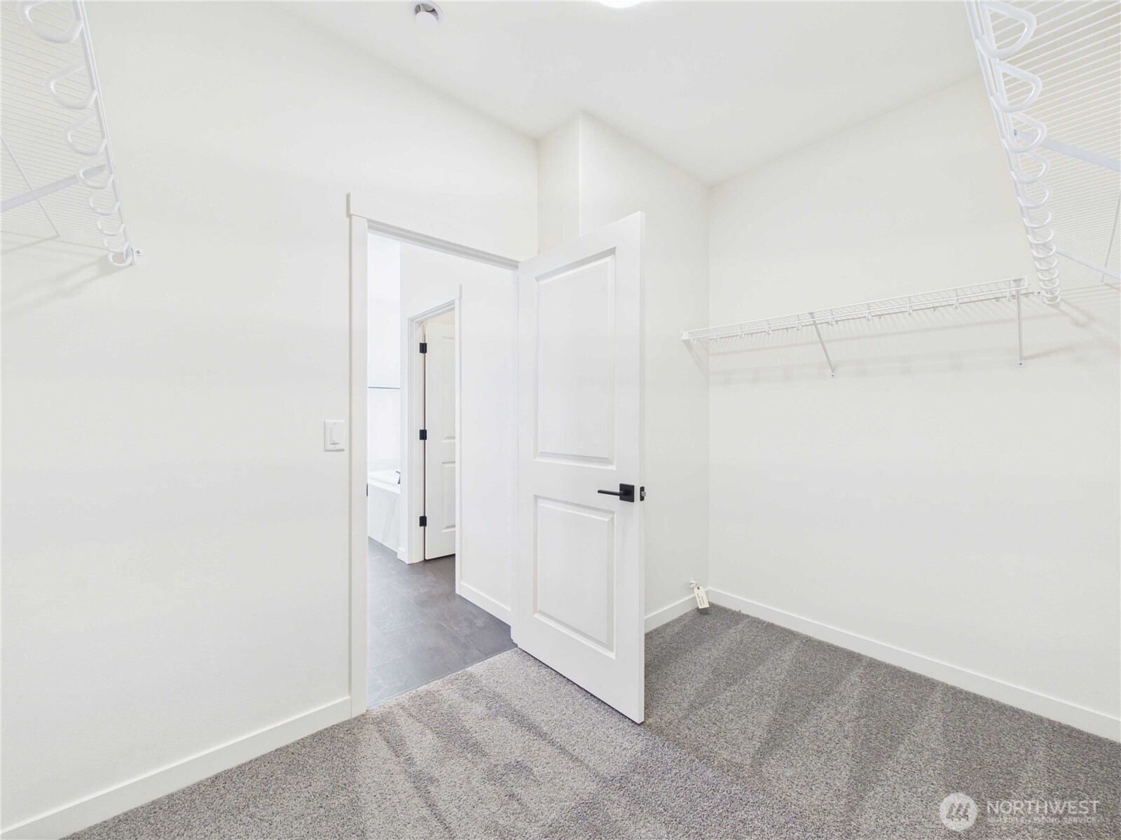 701 Powell Avenue Property Photo 20