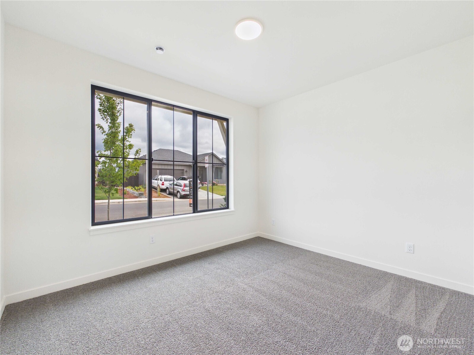 701 Powell Avenue Property Photo 25