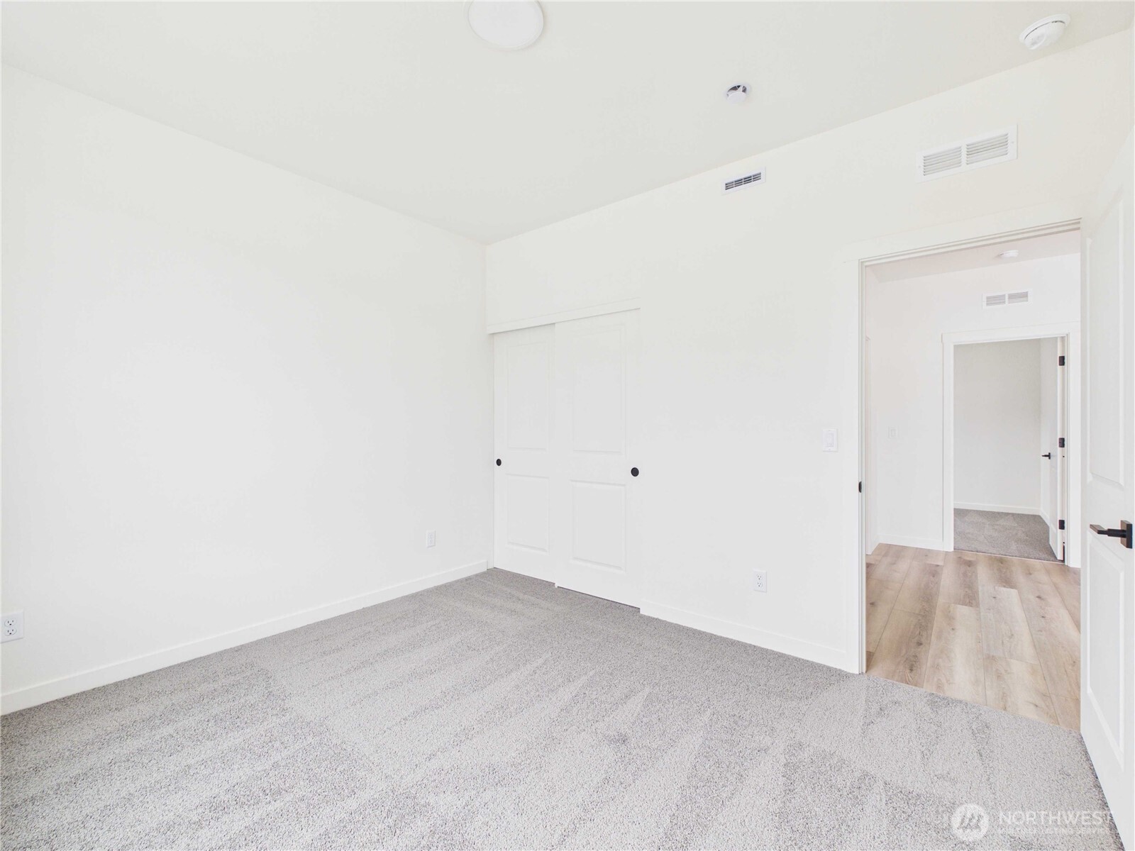 701 Powell Avenue Property Photo 27