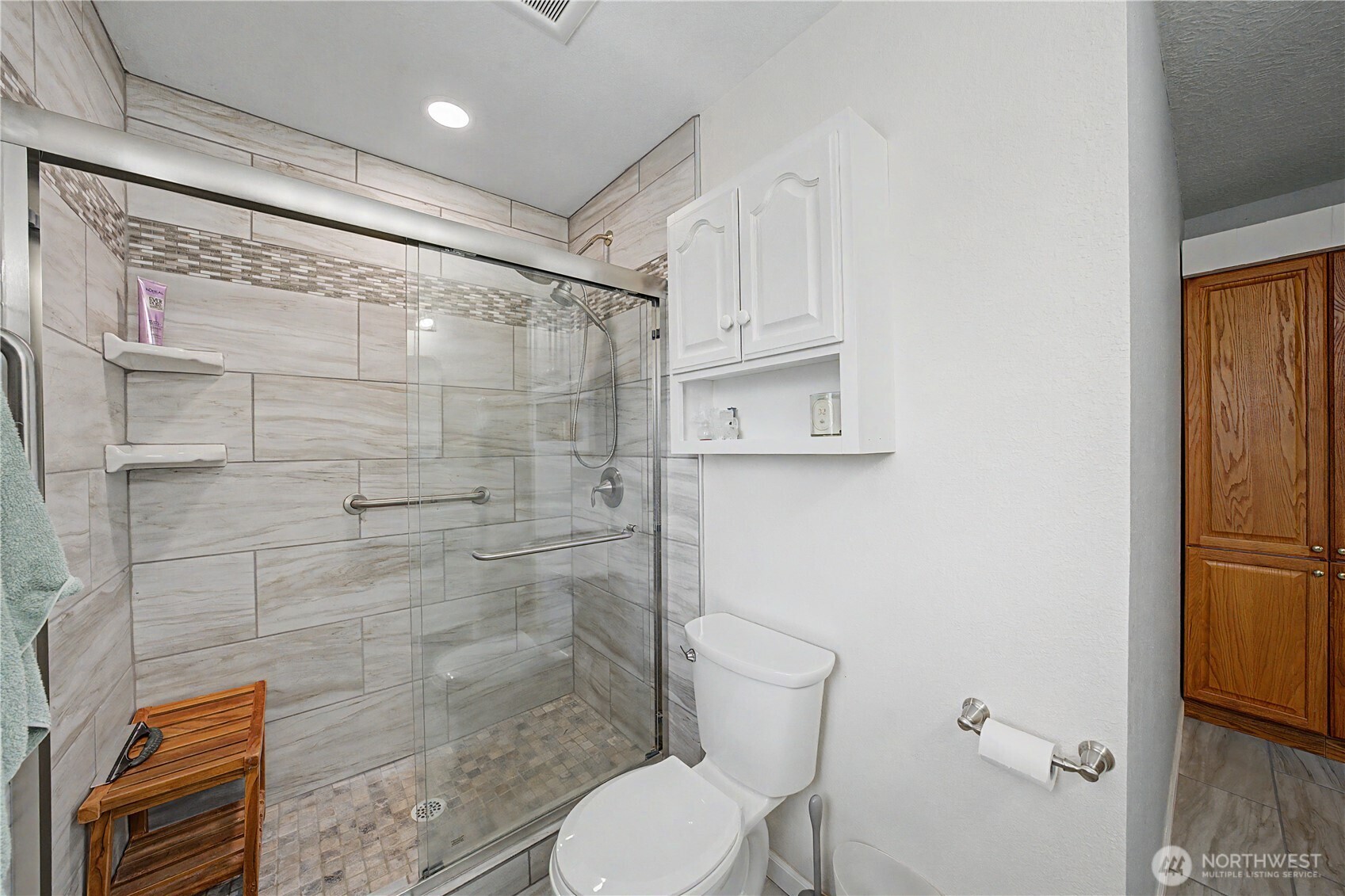 725 Canterbury Road Property Photo 23