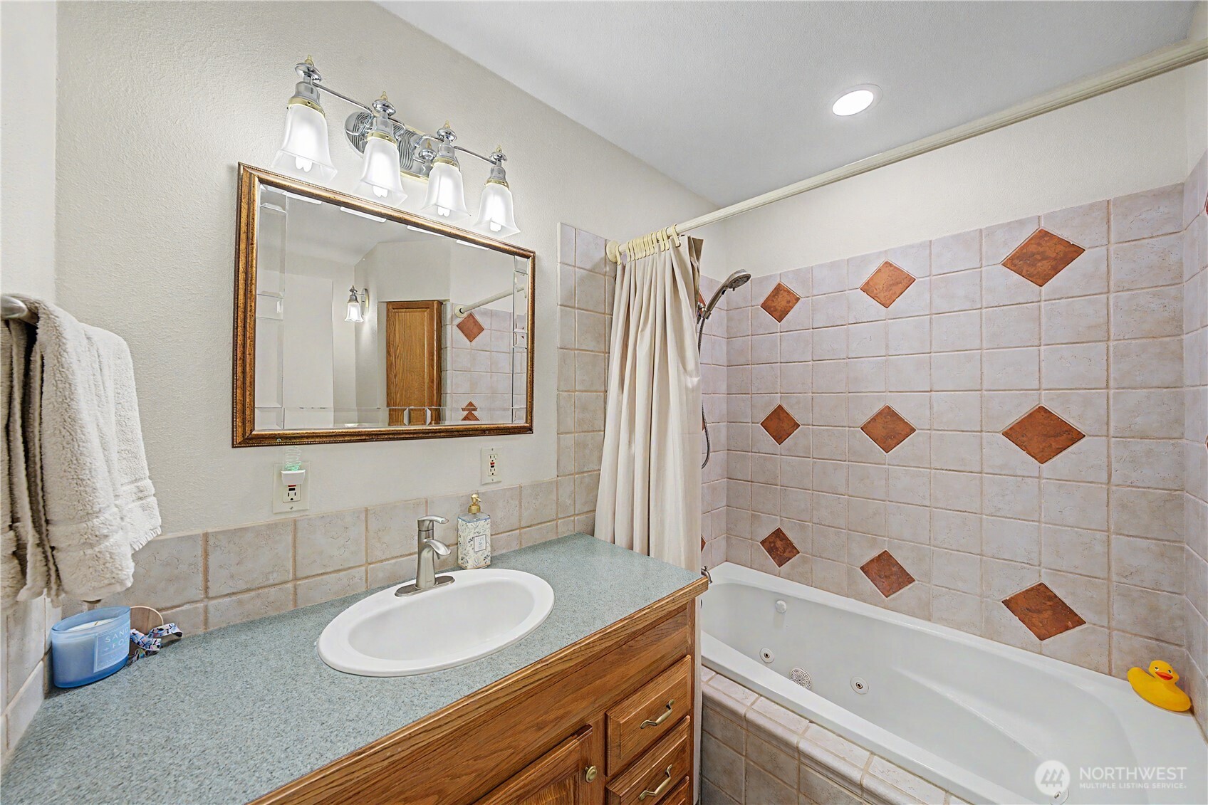 725 Canterbury Road Property Photo 27