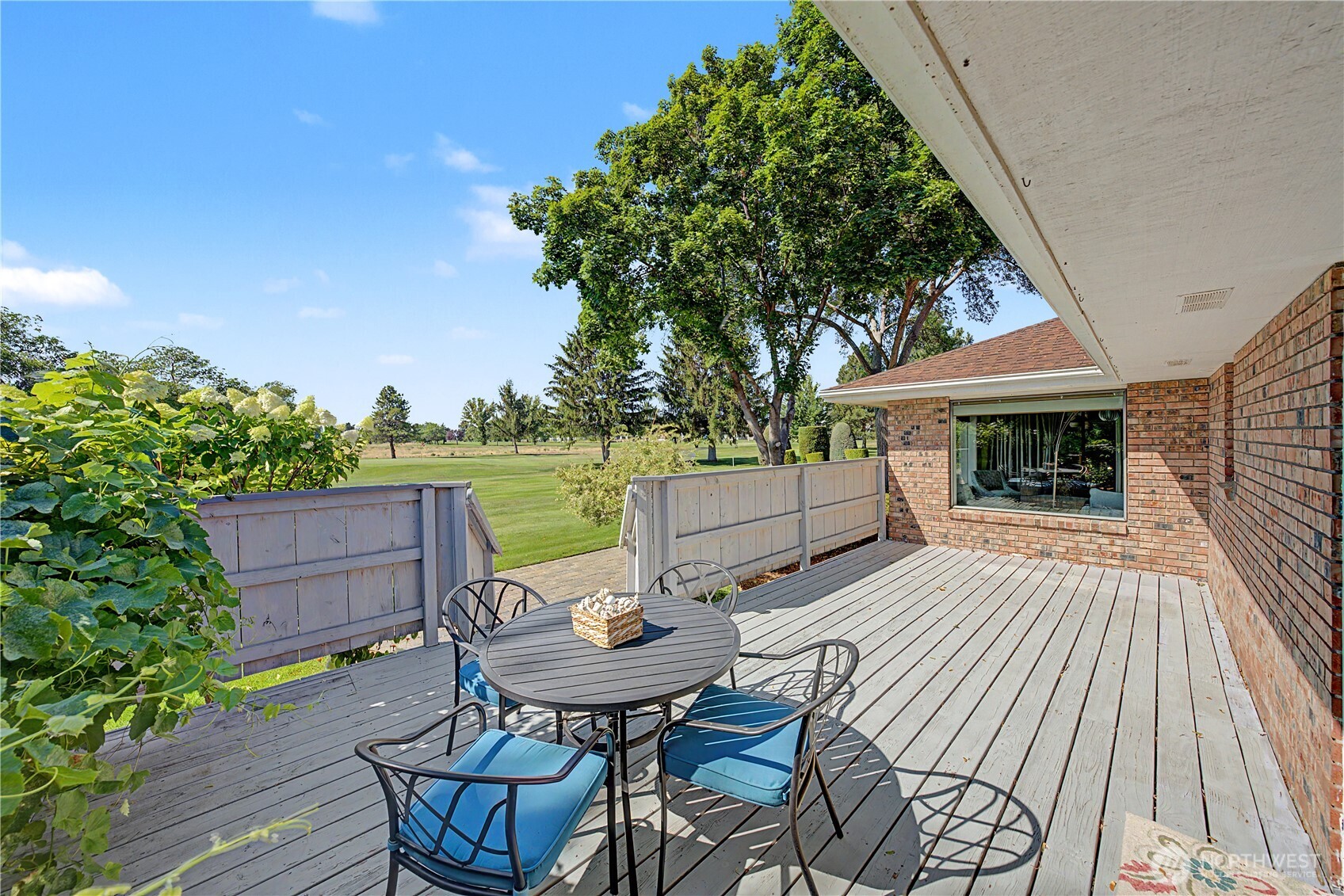 725 Canterbury Road Property Photo 35