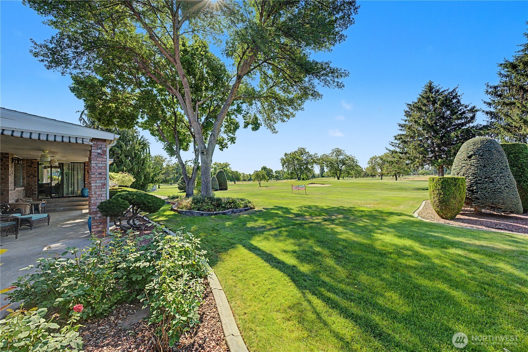 725 Canterbury Road Property Photo 36
